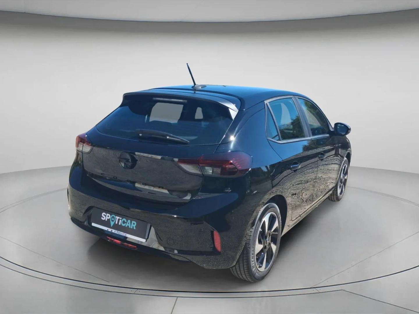 Opel Corsa Edition 100 kW Bateria 50 kW