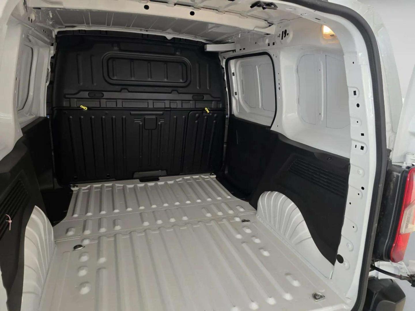 Opel Combo 1.5 M Diesel 100 Manual