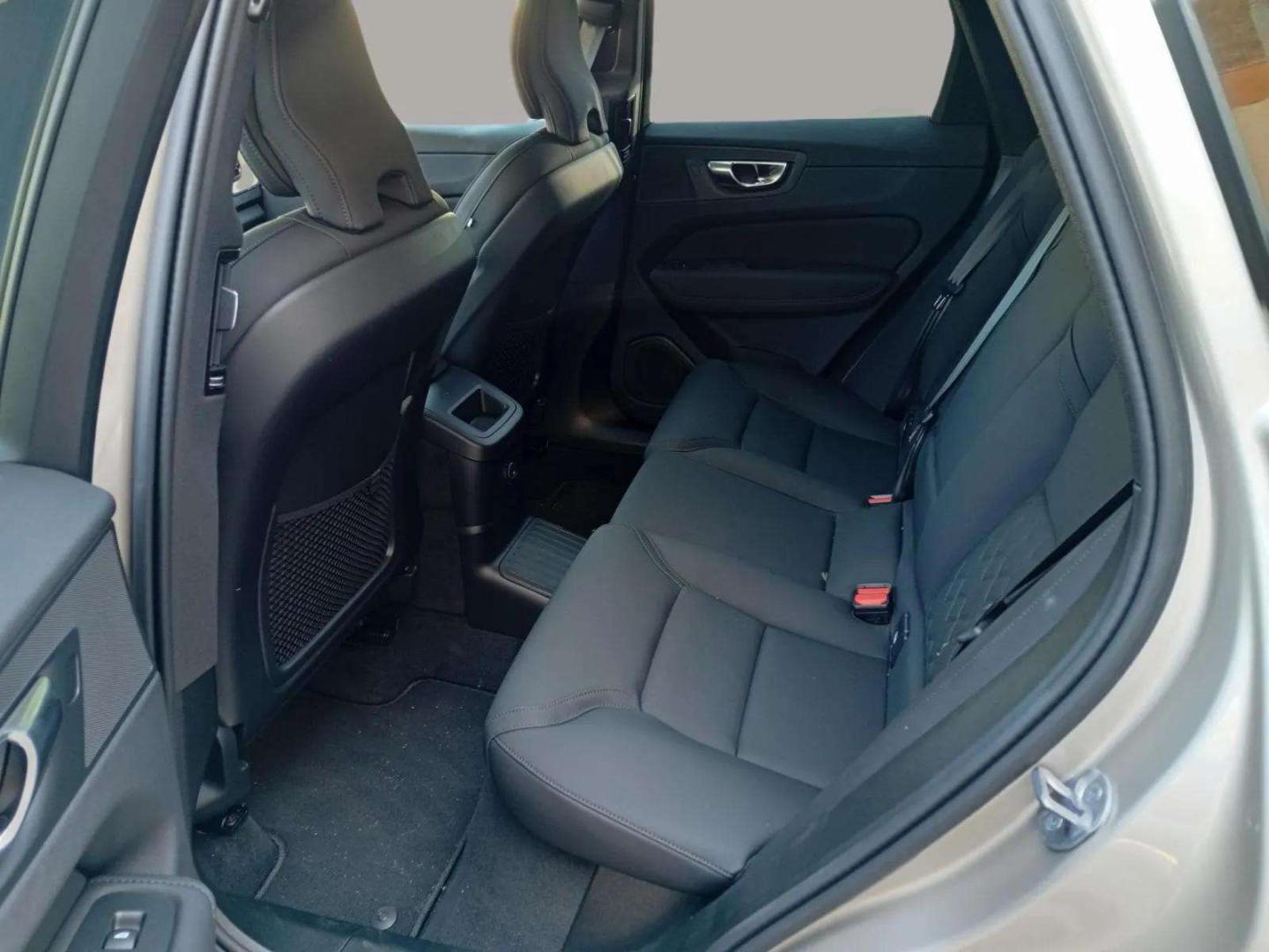 Volvo XC60 2.0 T6 350 AWD PHEV Plus Bright Auto