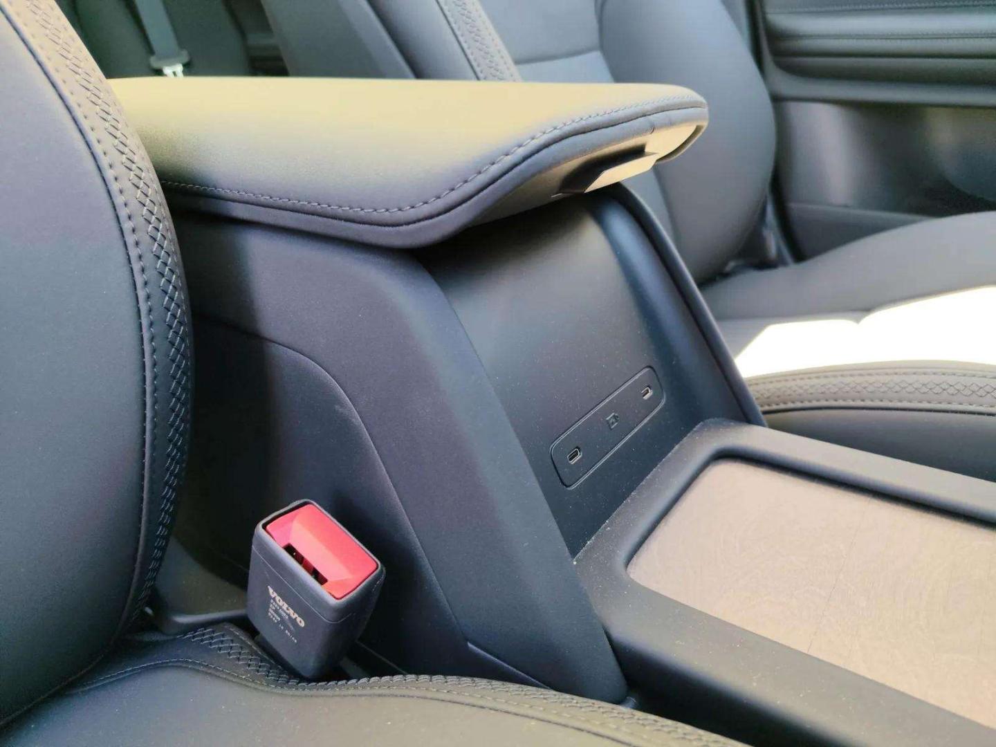 Volvo ES90 Single Motor Ultra RWD 333cv