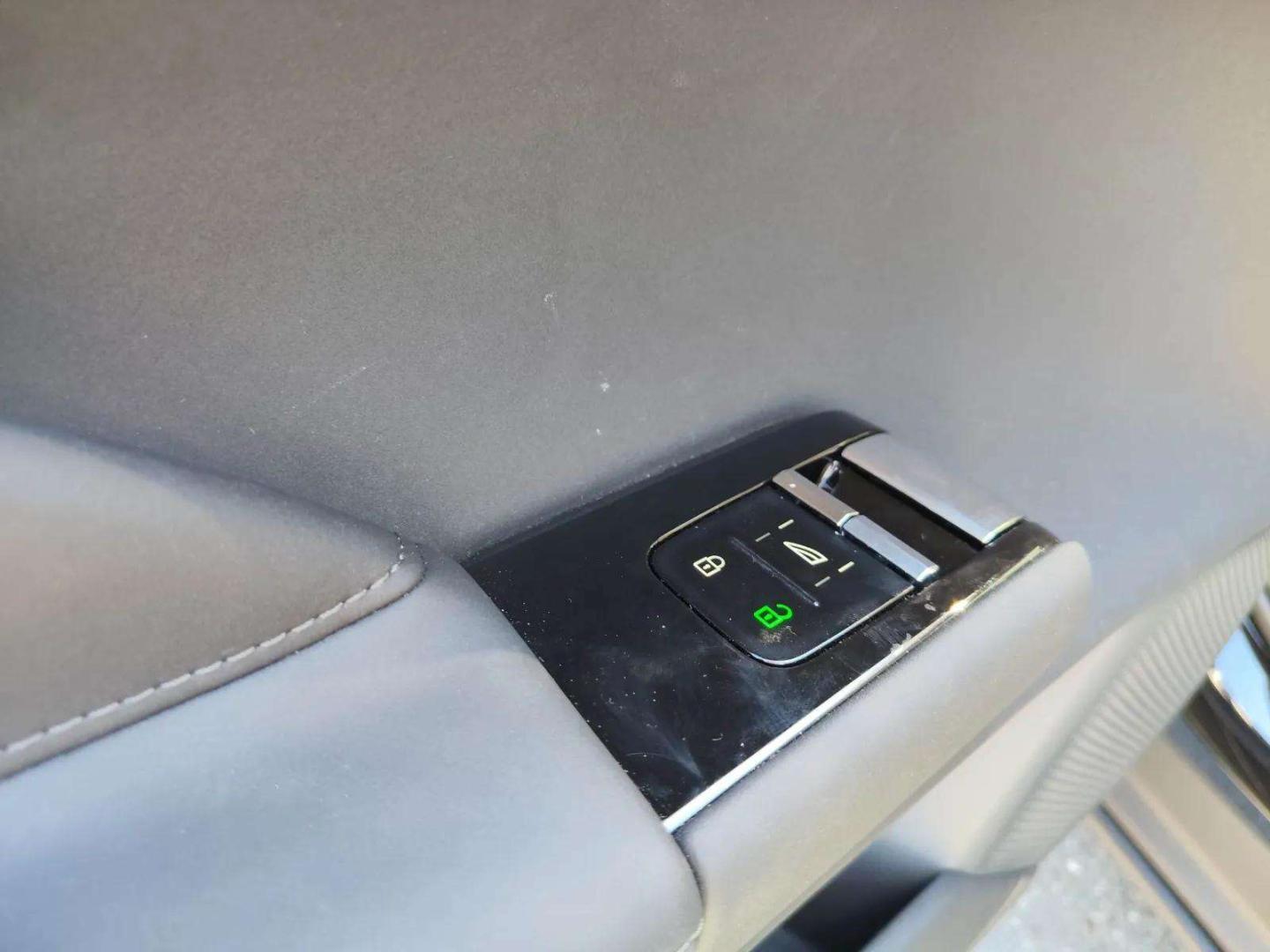 Volvo ES90 Single Motor Ultra RWD 333cv