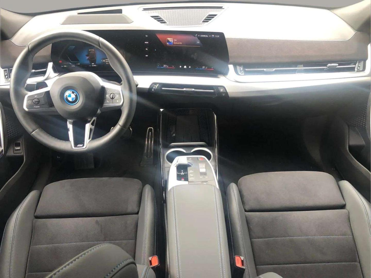 BMW iX2 eDrive20
