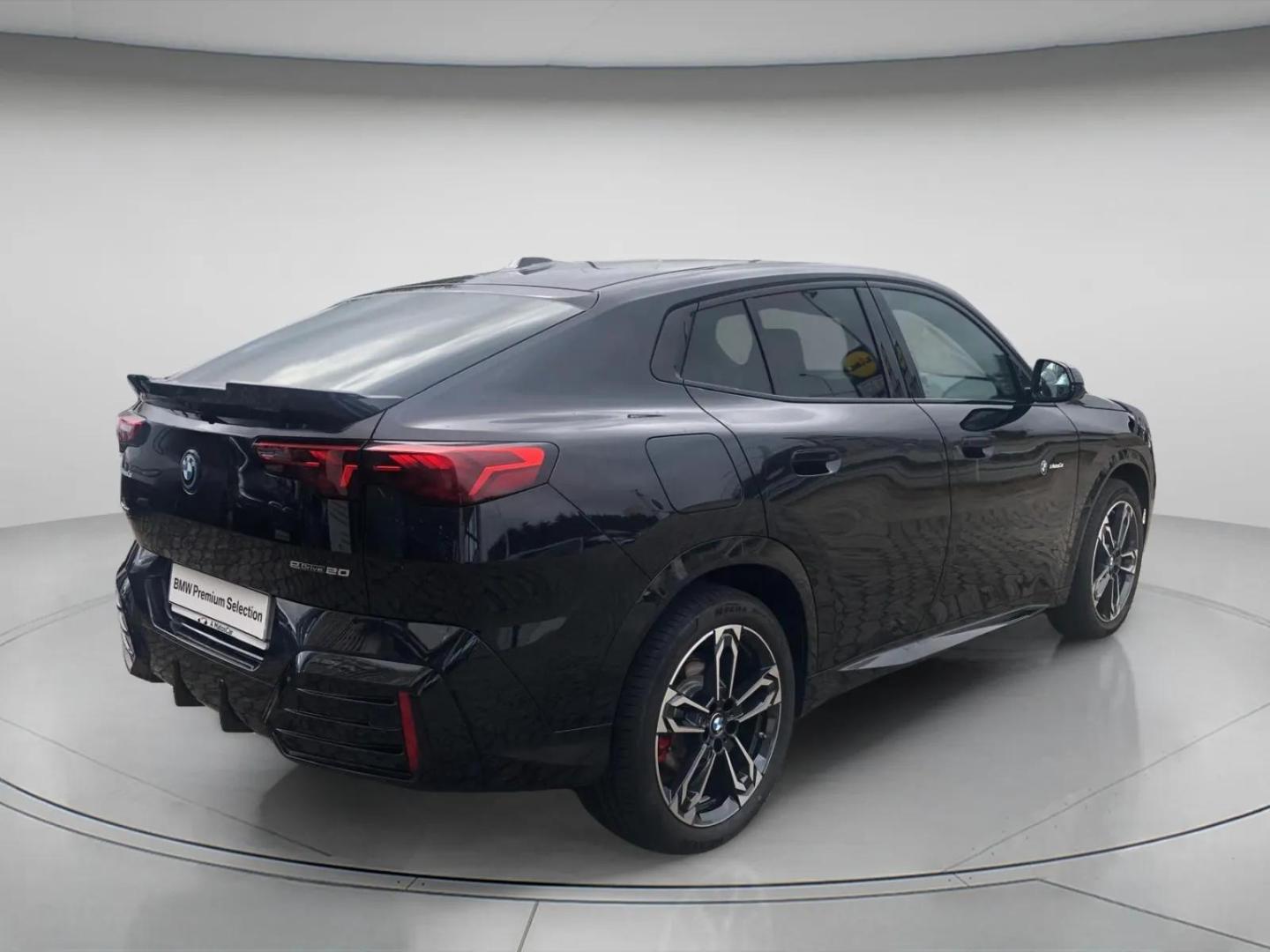 BMW iX2 eDrive20