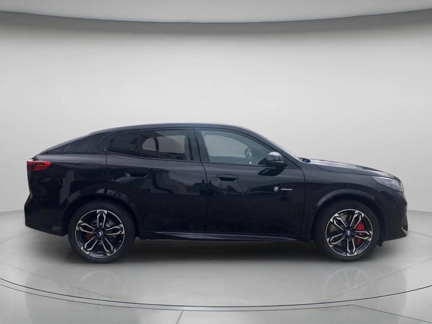 BMW iX2 eDrive20