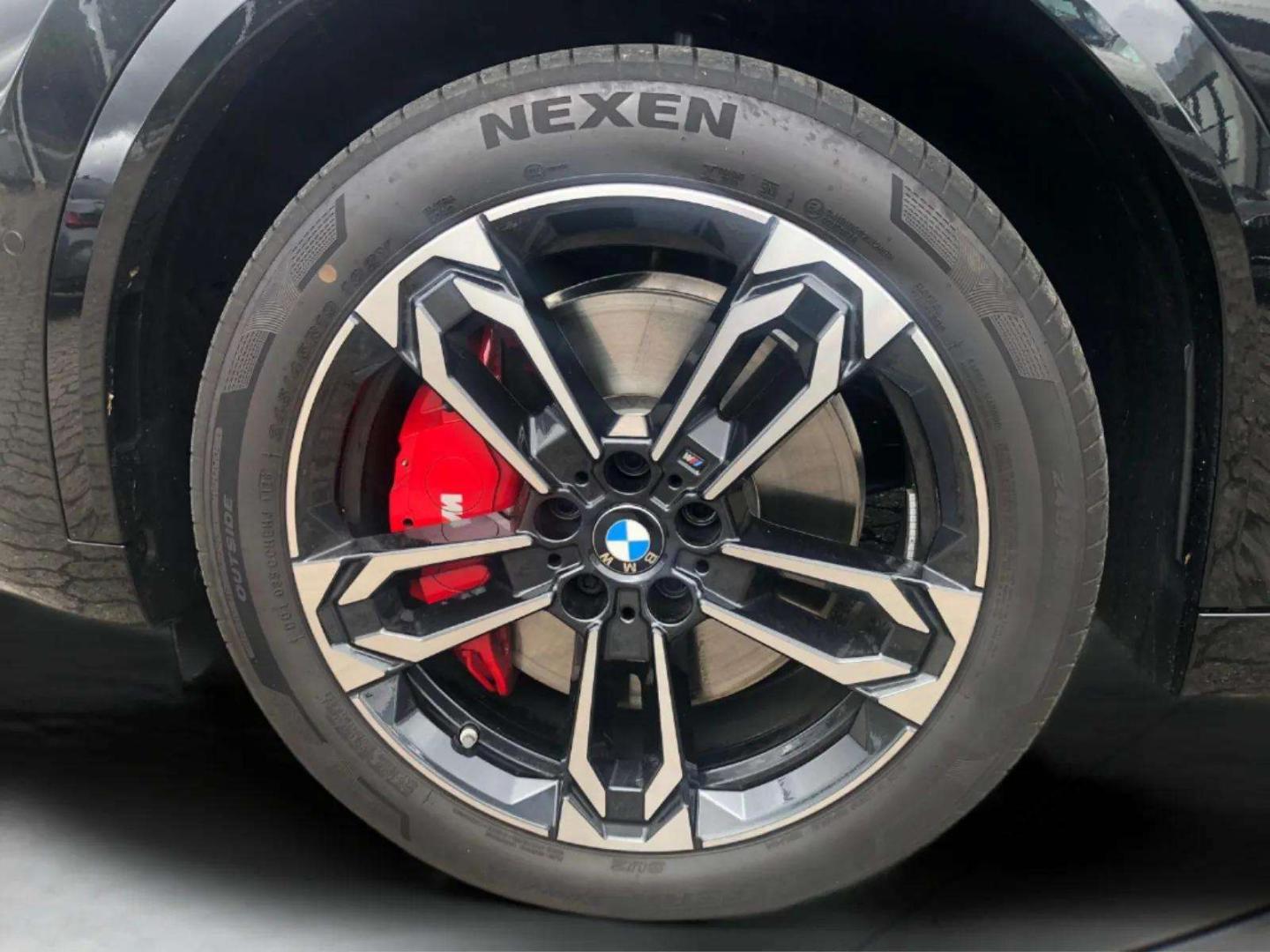 BMW iX2 eDrive20