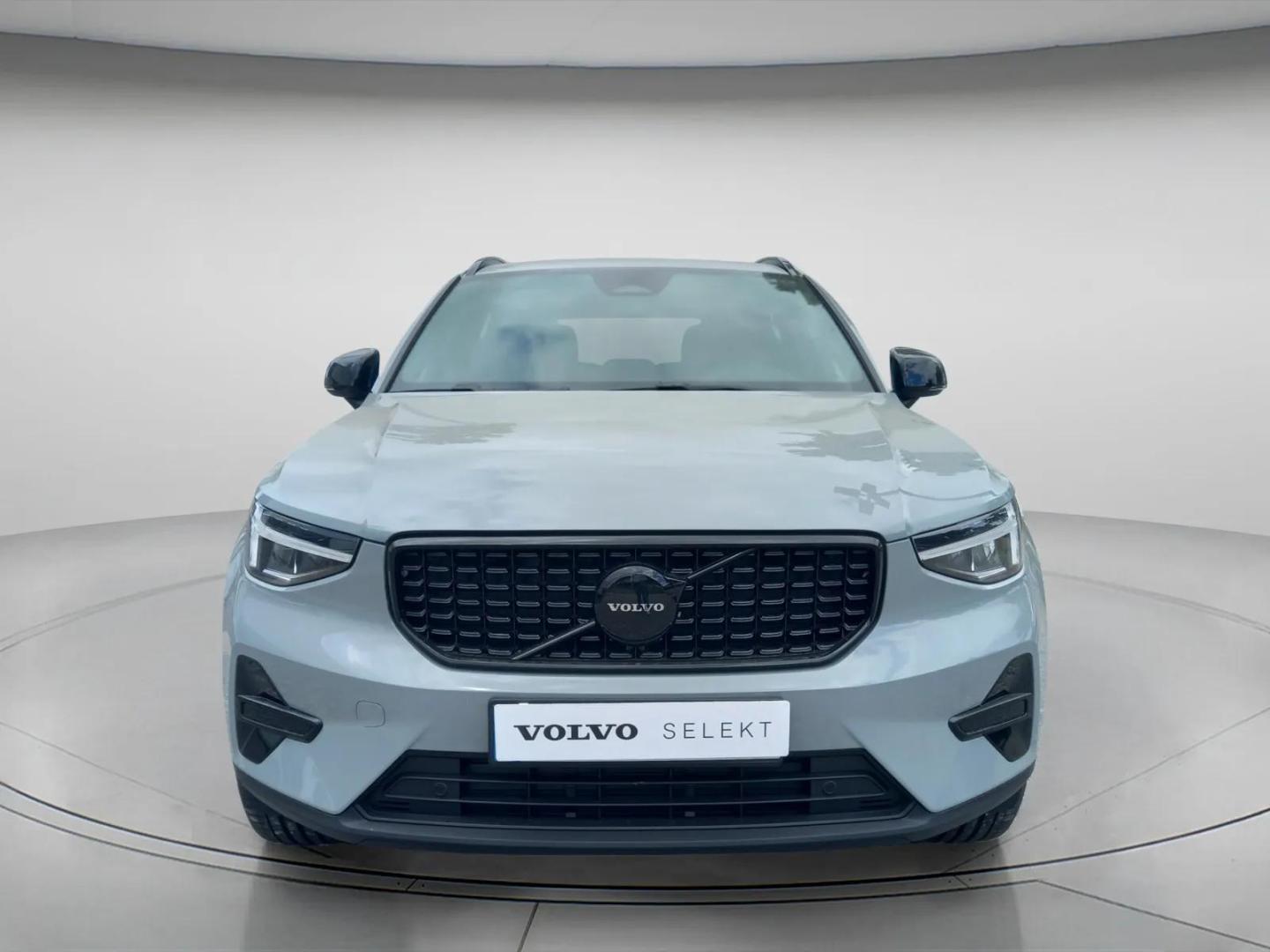Volvo XC40 B3 163cv Plus Dark Auto