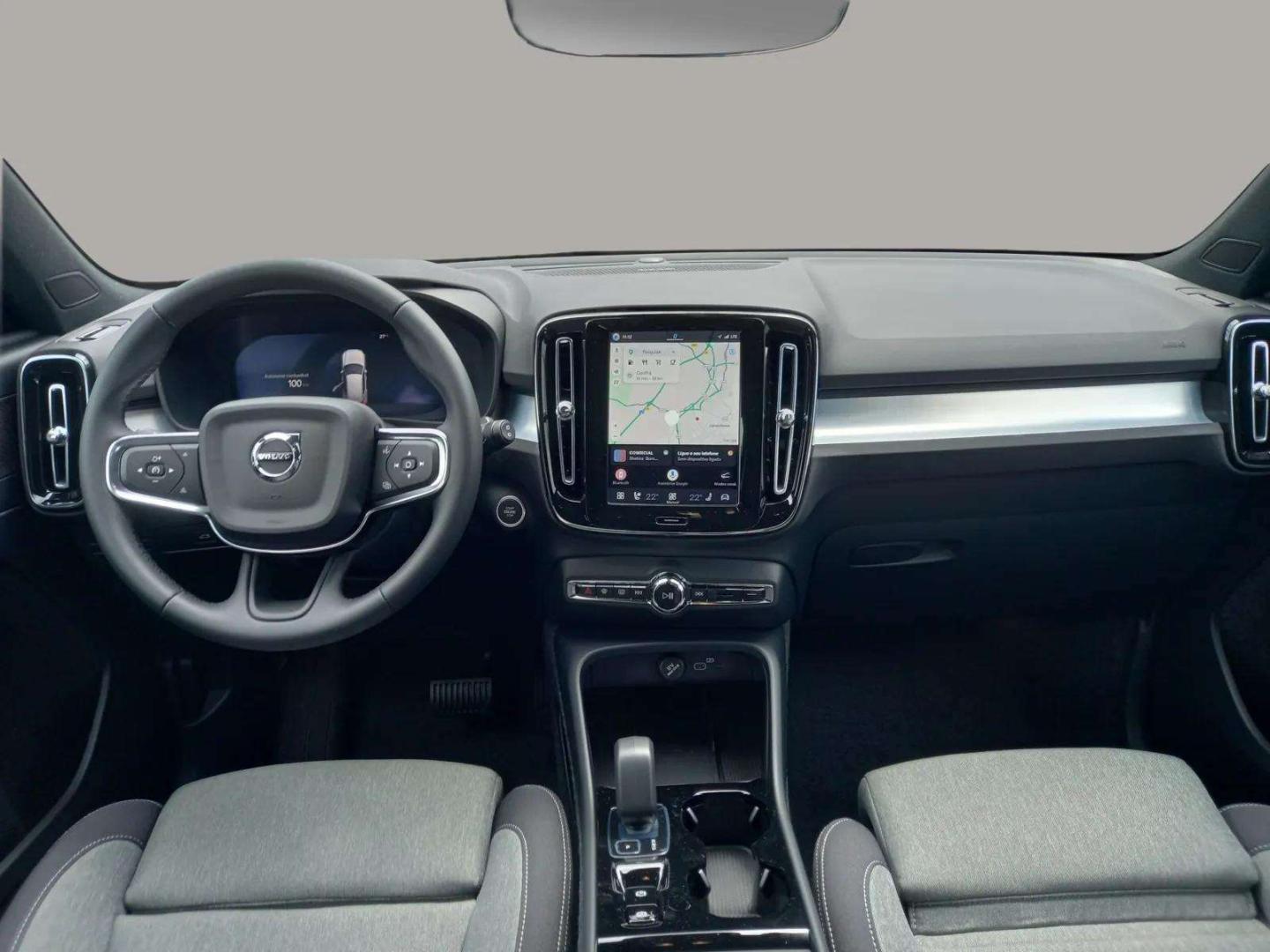 Volvo XC40 B3 163cv Plus Dark Auto