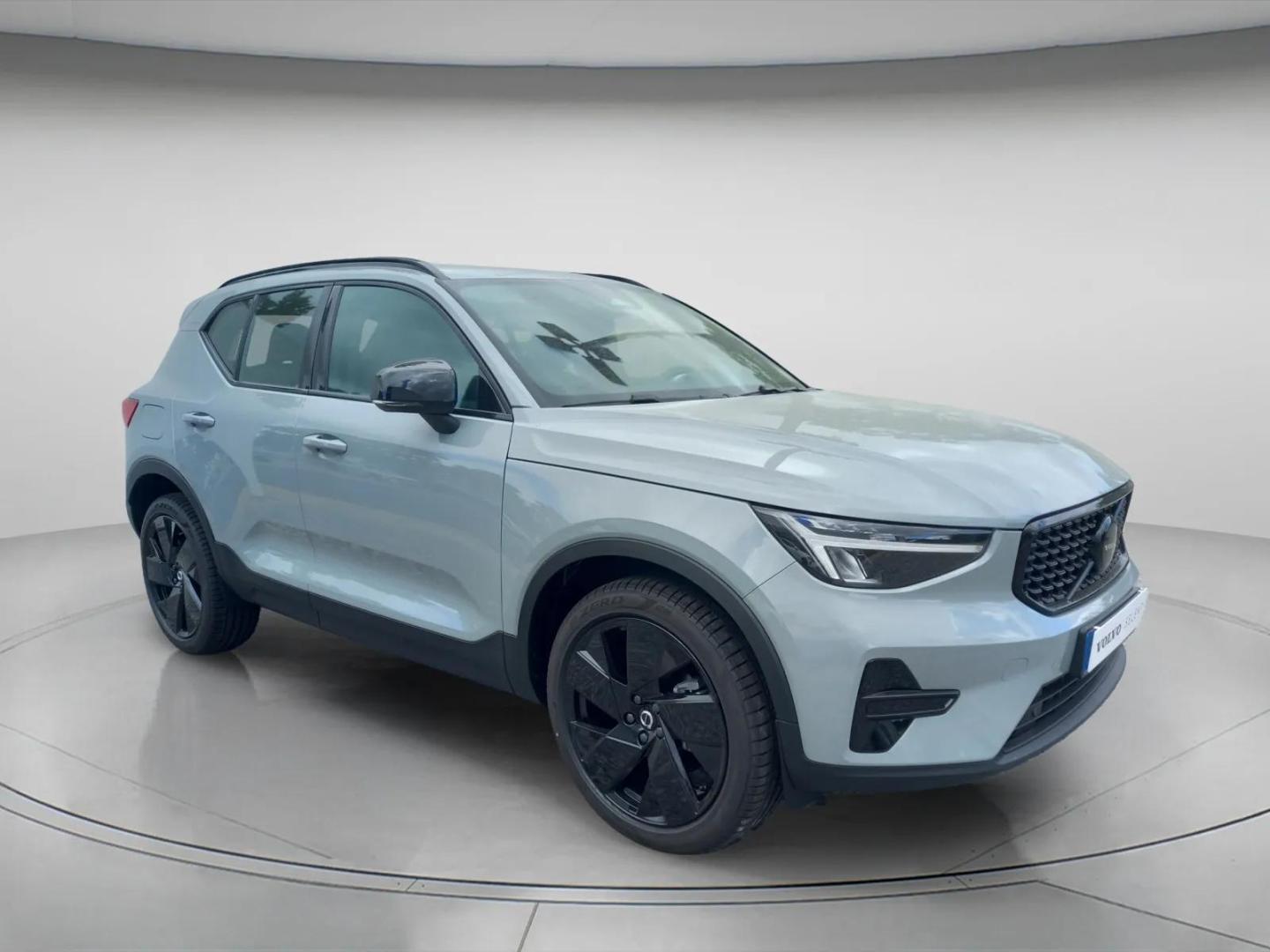Volvo XC40 B3 163cv Plus Dark Auto