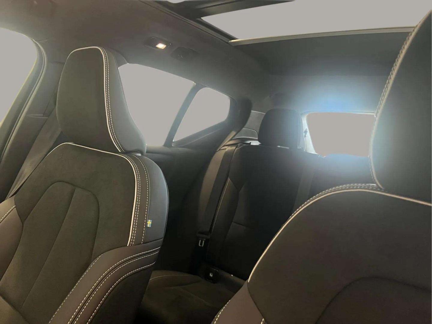 Volvo XC40 B3 163cv Plus Dark Auto