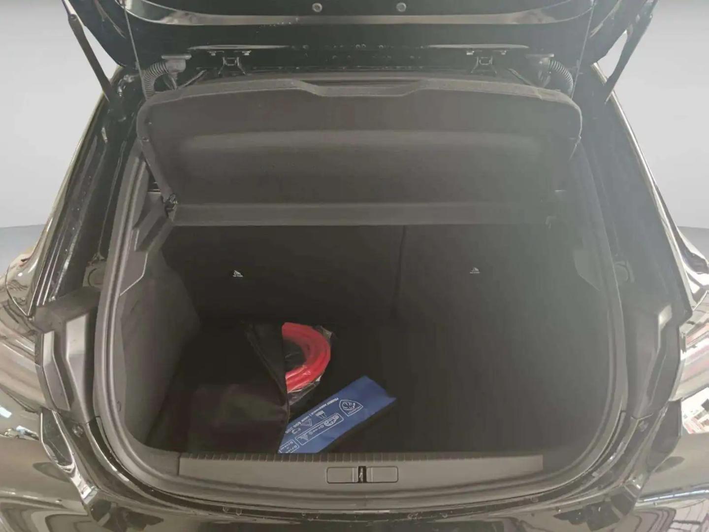 Peugeot e-208 Style Elétrico 136 cv (100 kW) - Bateria 50 kW