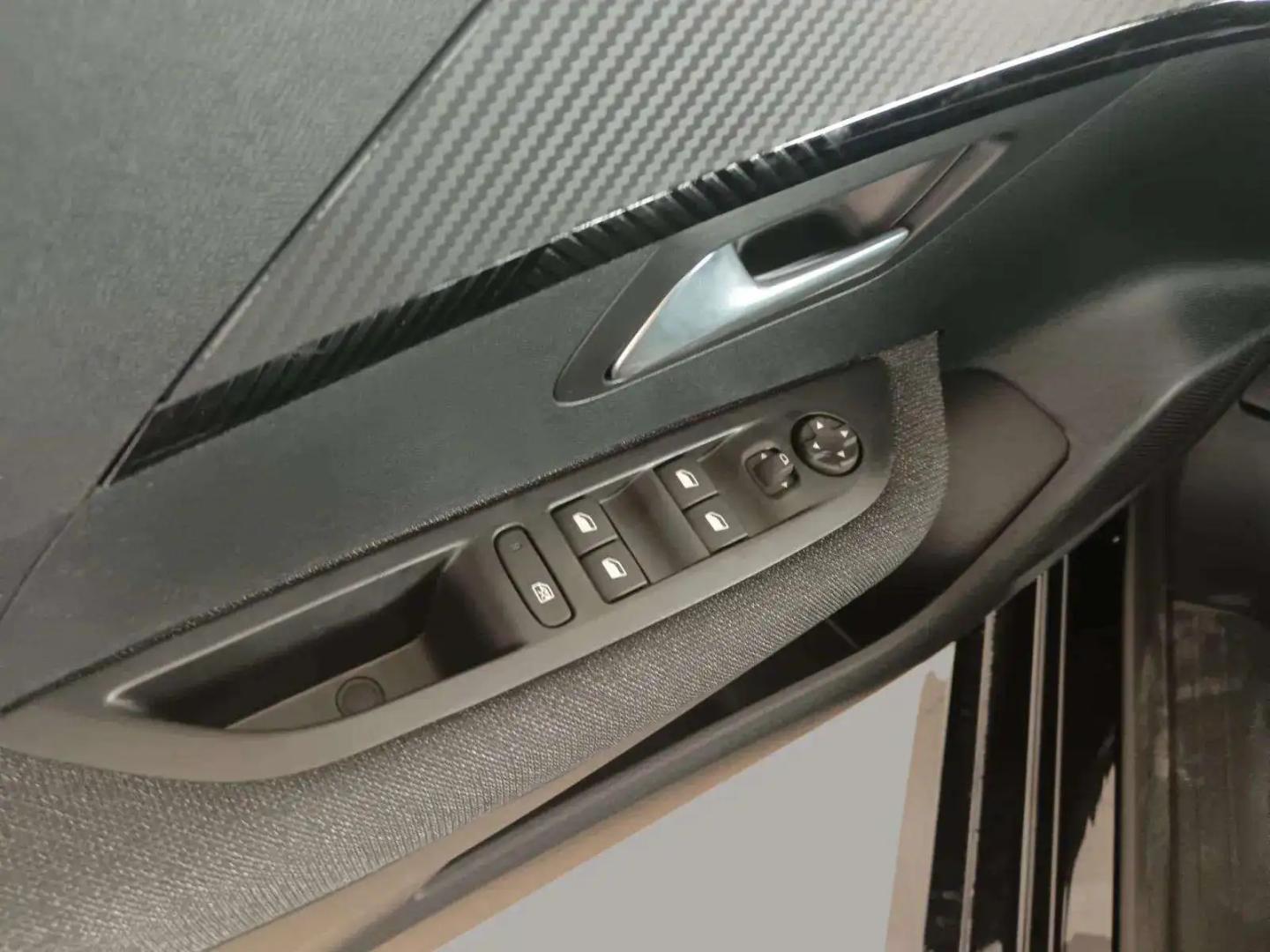 Peugeot e-208 Style Elétrico 136 cv (100 kW) - Bateria 50 kW