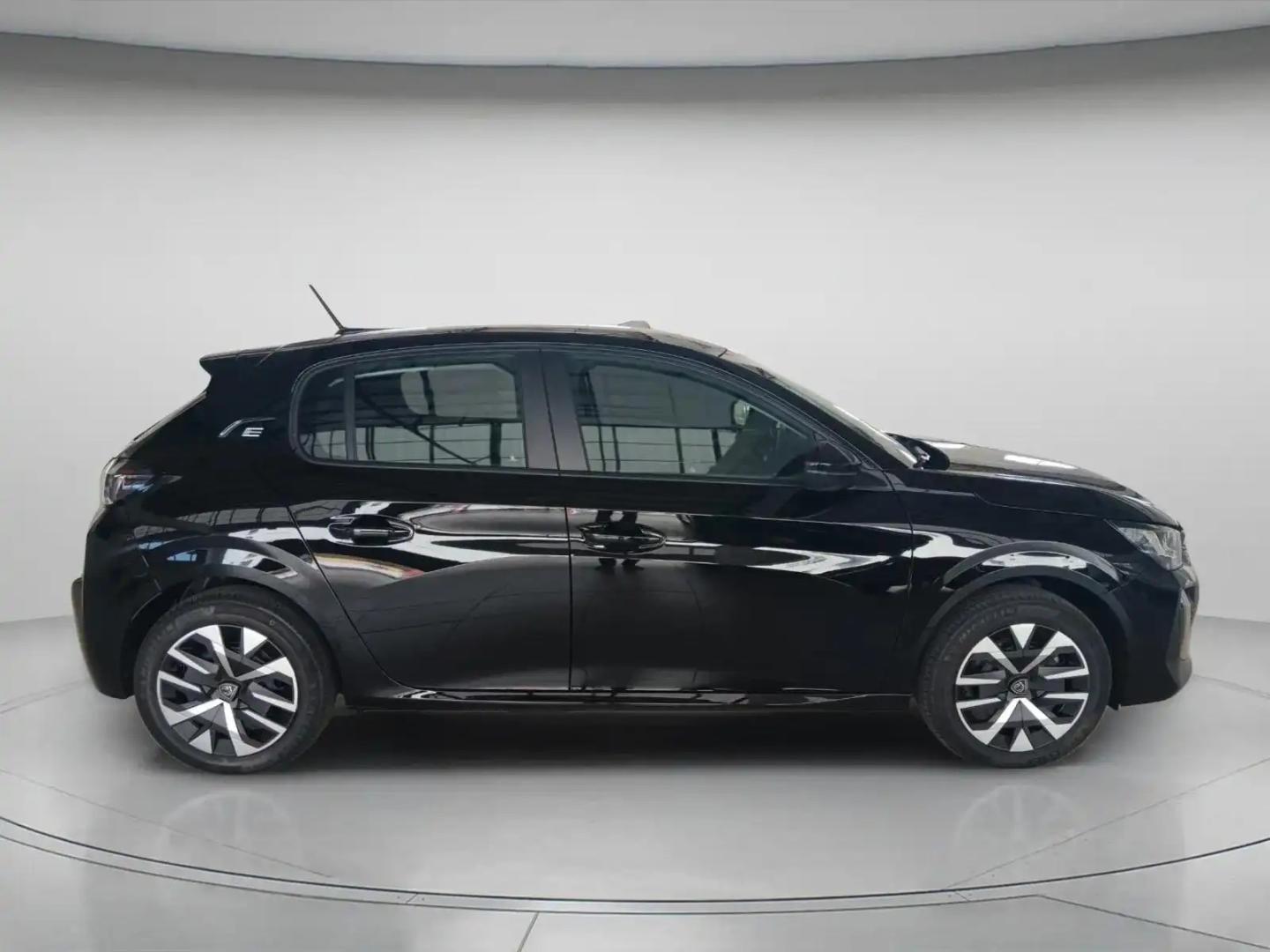Peugeot e-208 Style Elétrico 136 cv (100 kW) - Bateria 50 kW