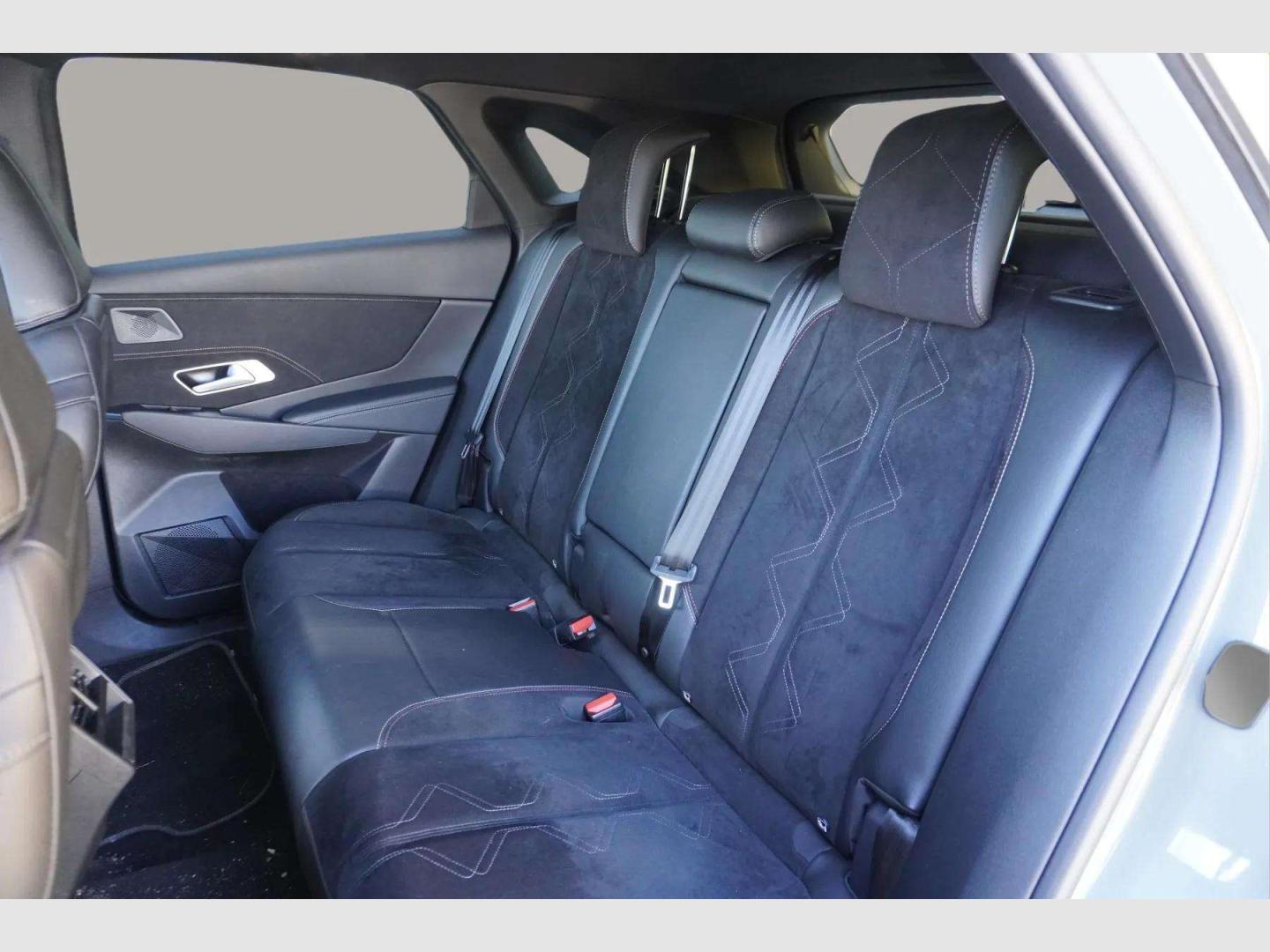 DS DS 7 E-TENSE 4X2 225 Performance Line
