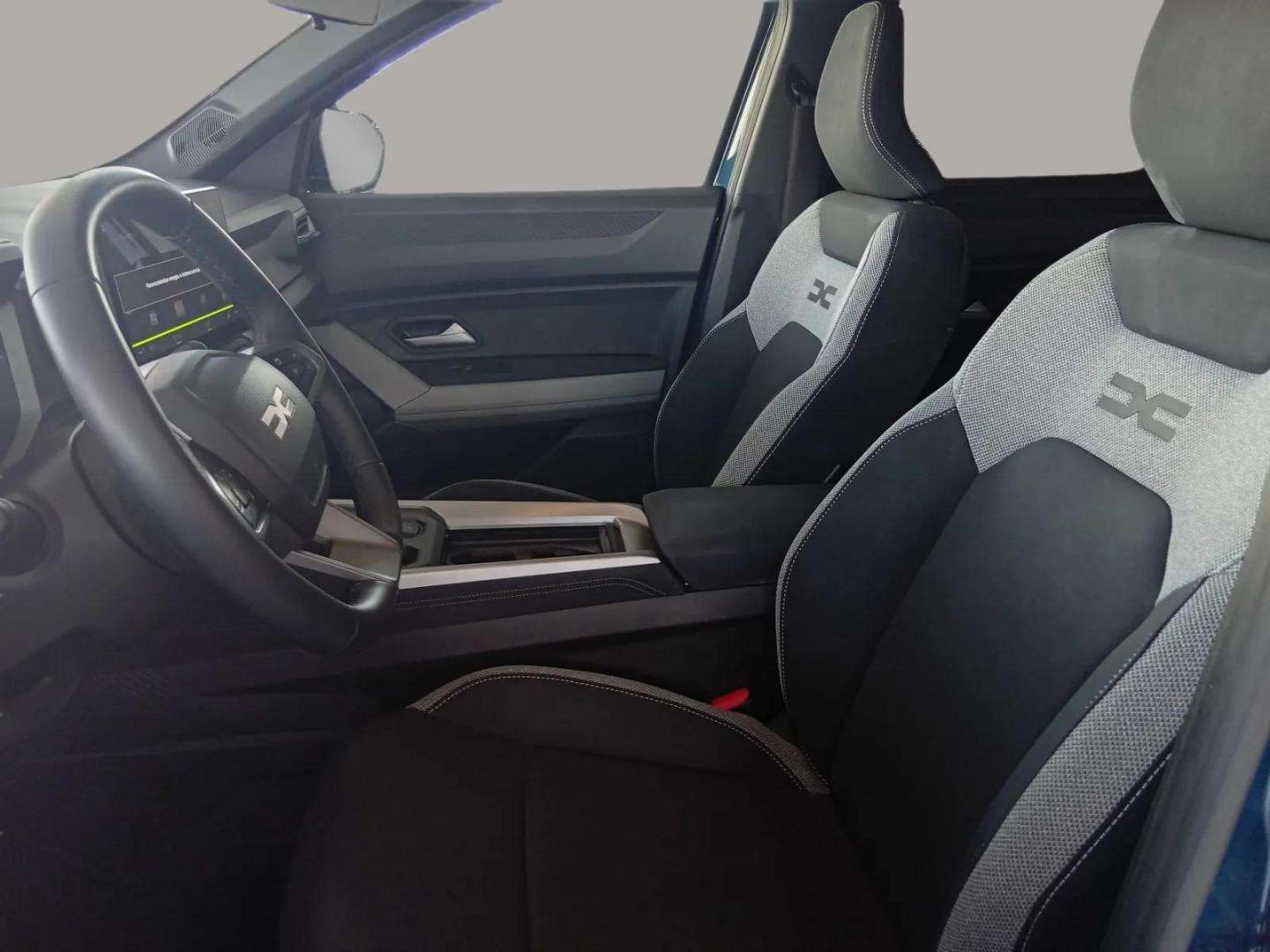 Dacia BIGSTER HYBRID 155 Journey