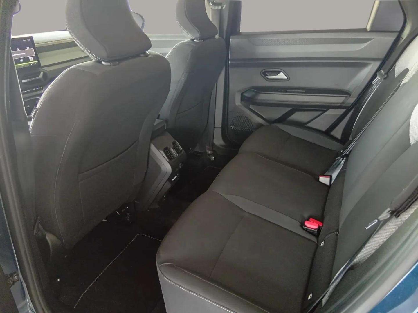 Dacia BIGSTER HYBRID 155 Journey