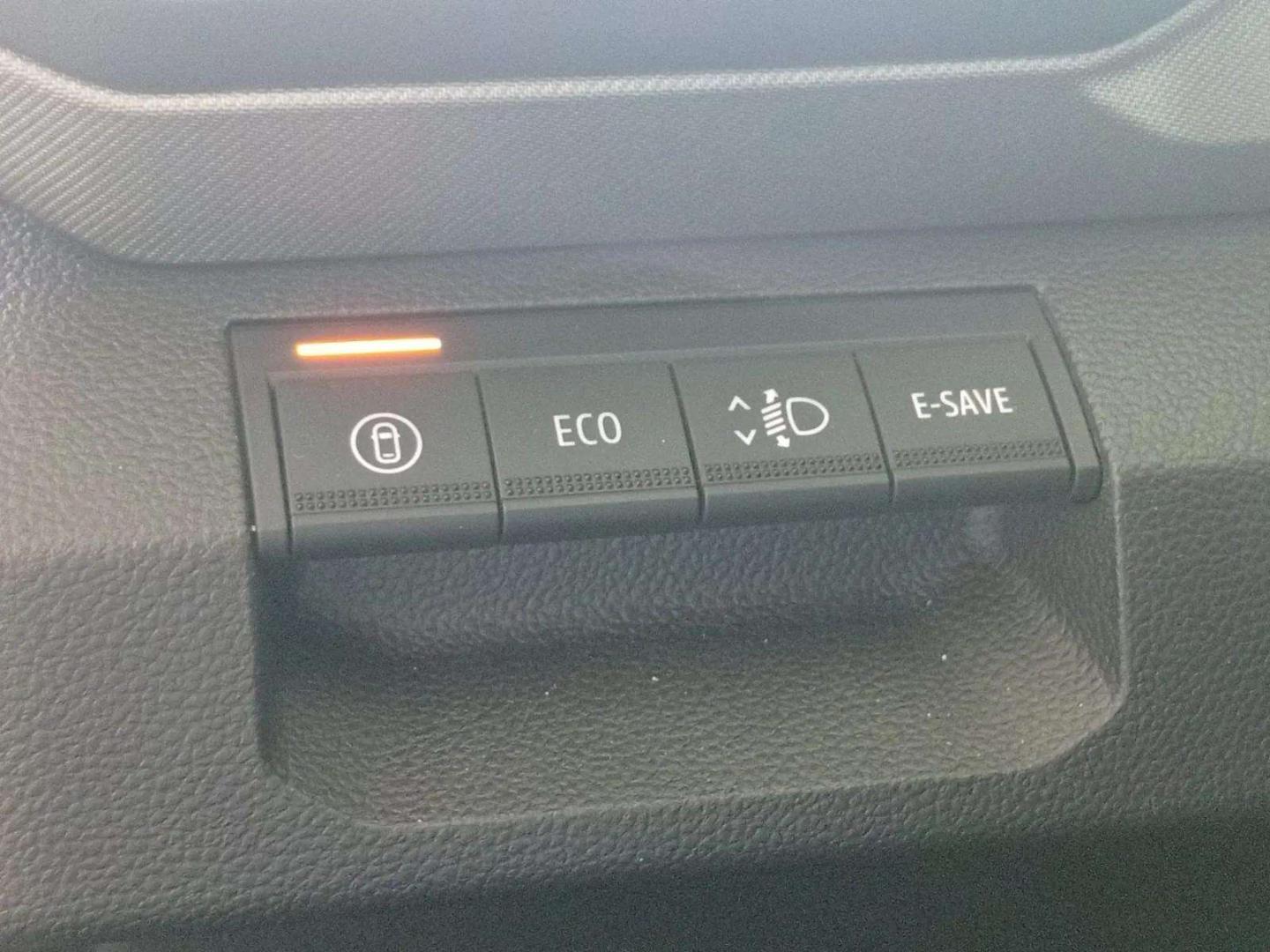 Dacia BIGSTER HYBRID 155 Journey