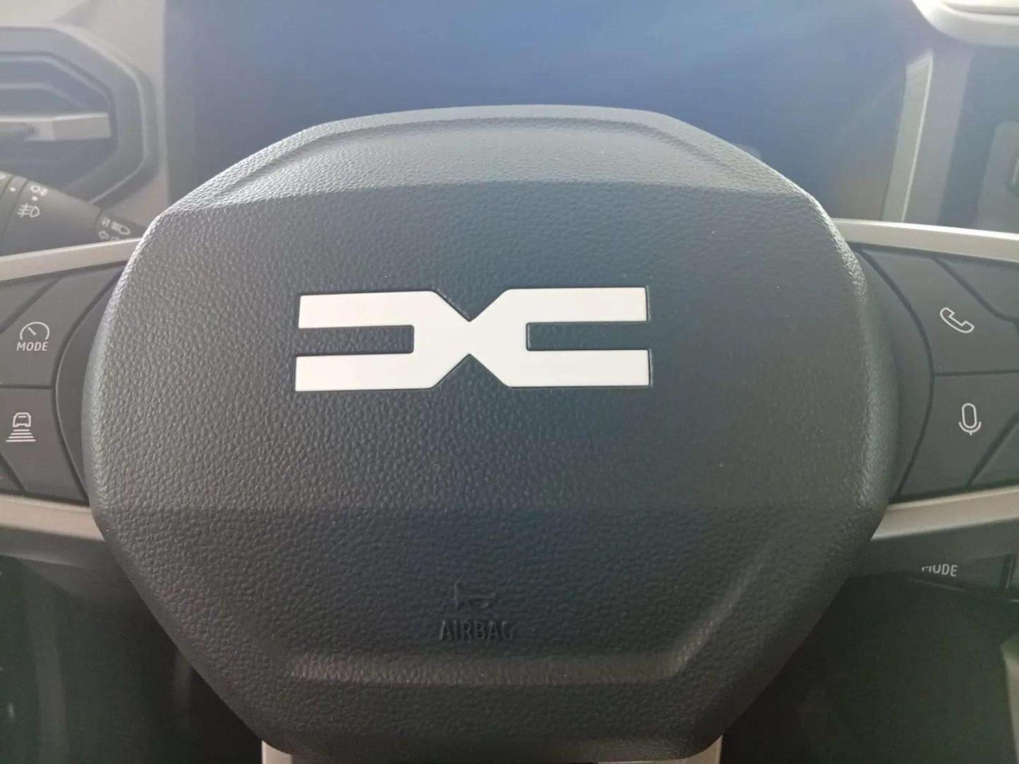 Dacia BIGSTER HYBRID 155 Journey