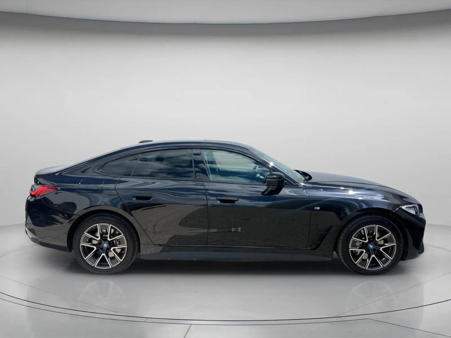 BMW i4 eDrive40