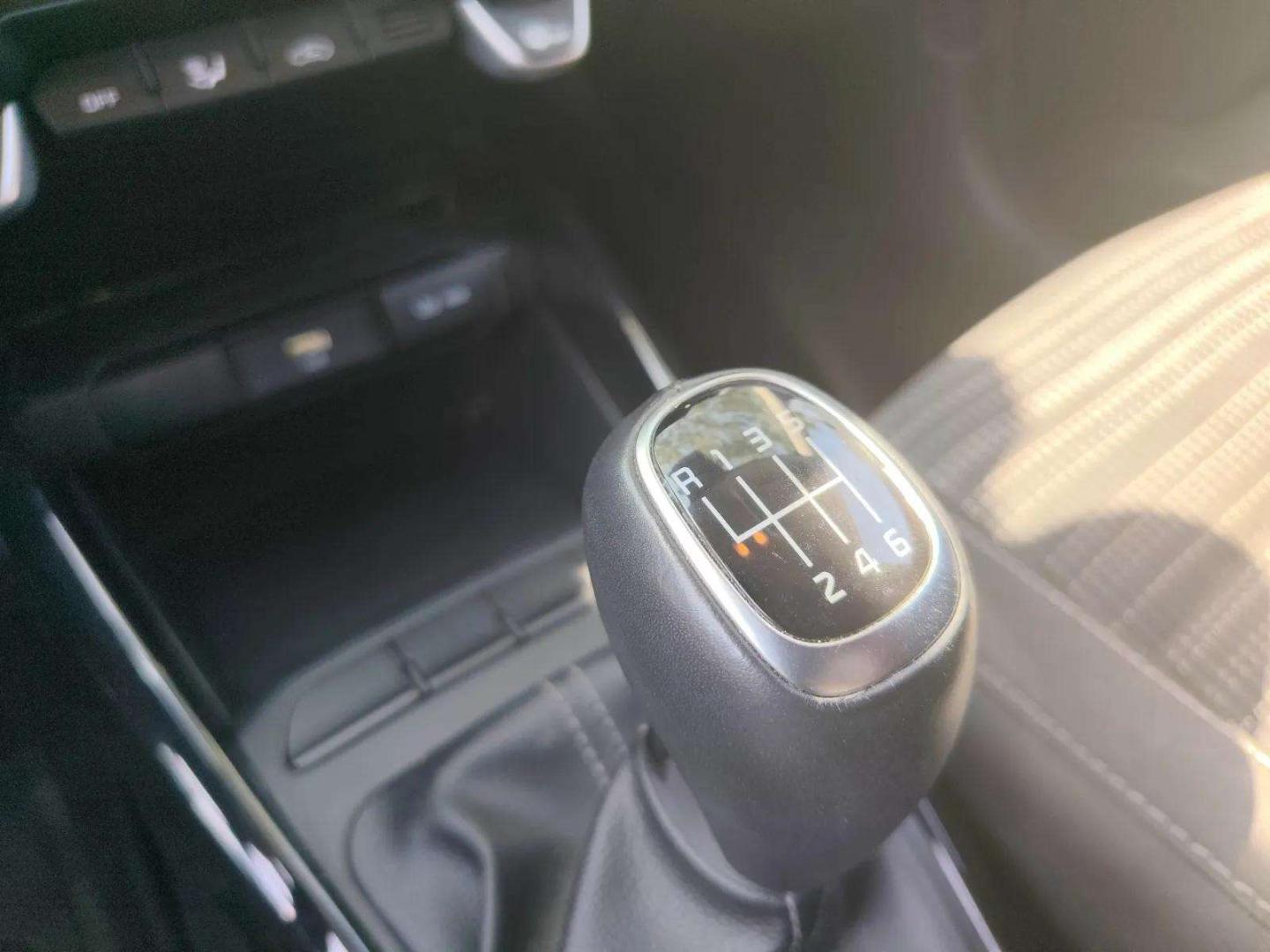 Kia Stonic 1.0 T-GDi 6MT DRIVE