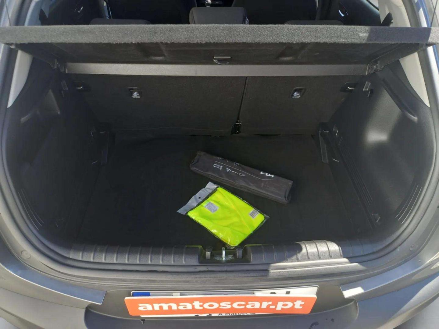Kia Stonic 1.2 MPi 5MT DYNAMIC