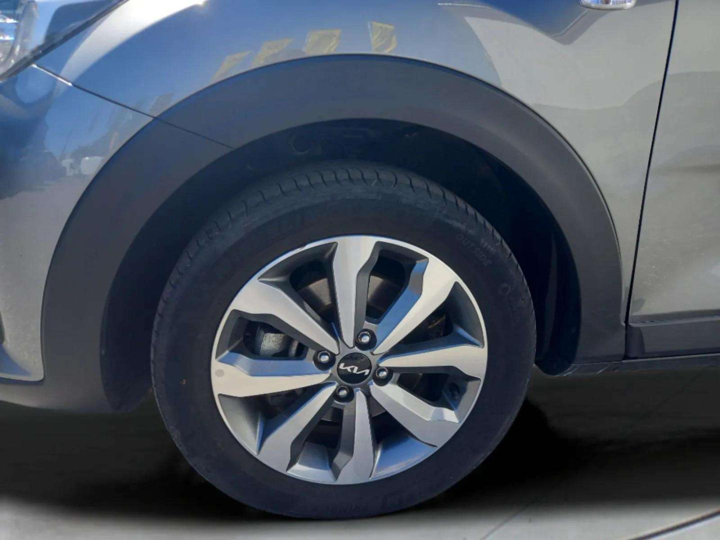 Kia Stonic 1.2 MPi 5MT DYNAMIC