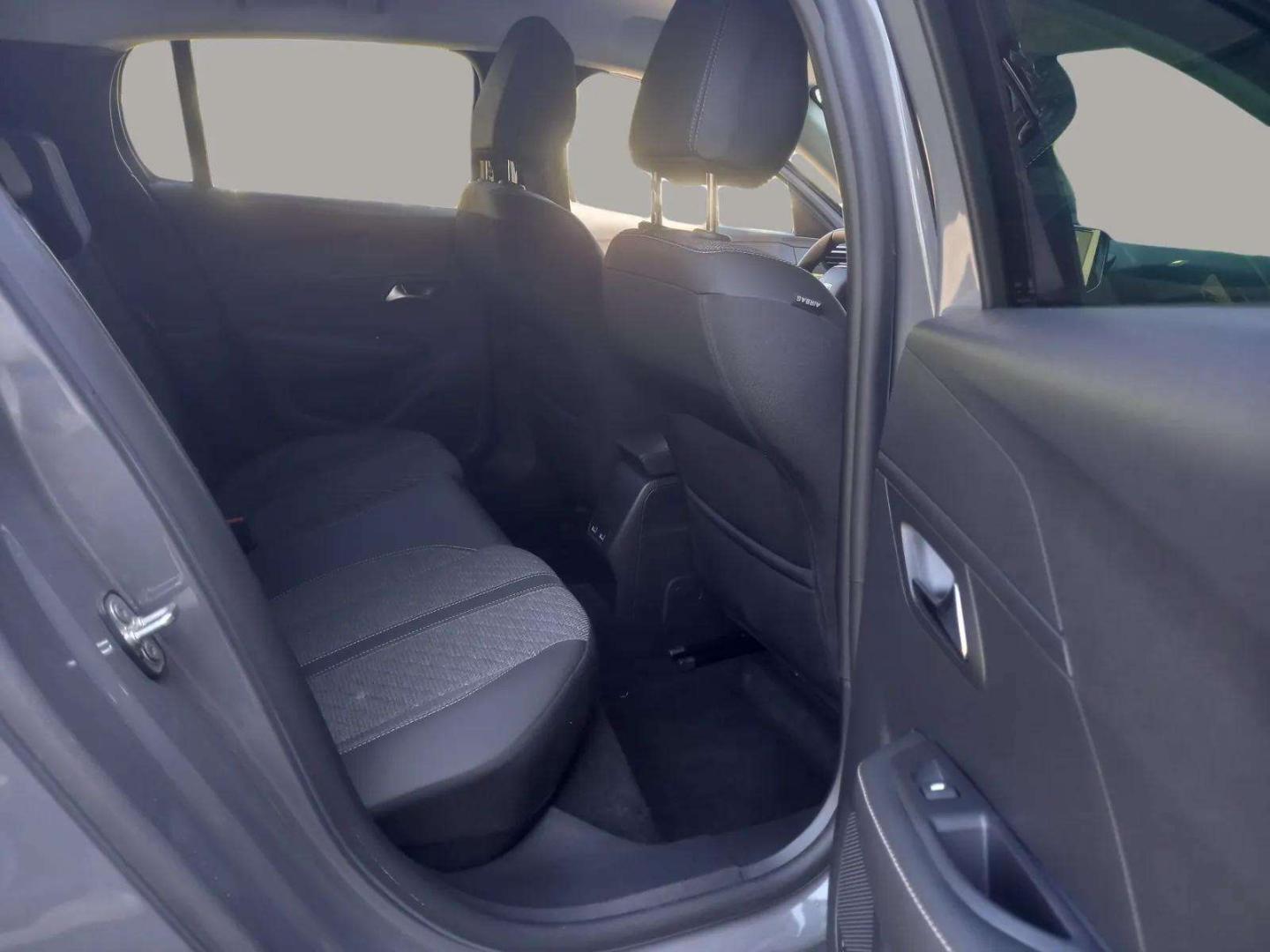 Peugeot e-208 Style Elétrico 136 cv (100 kW) - Bateria 50 kW