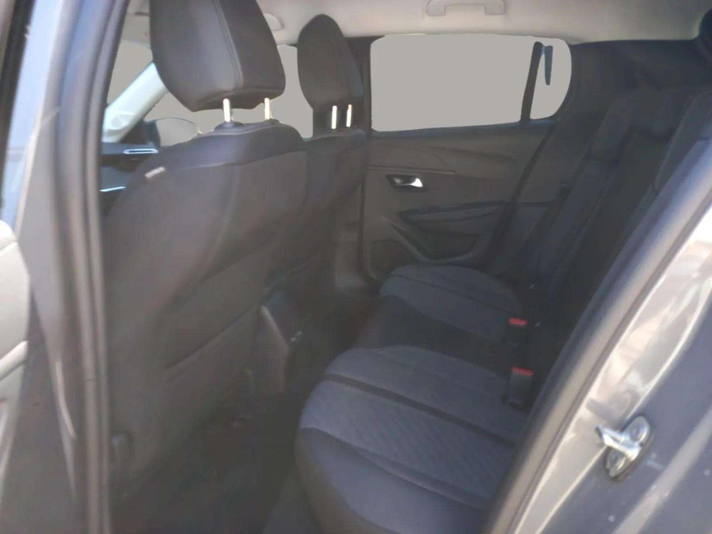 Peugeot e-208 Style Elétrico 136 cv (100 kW) - Bateria 50 kW