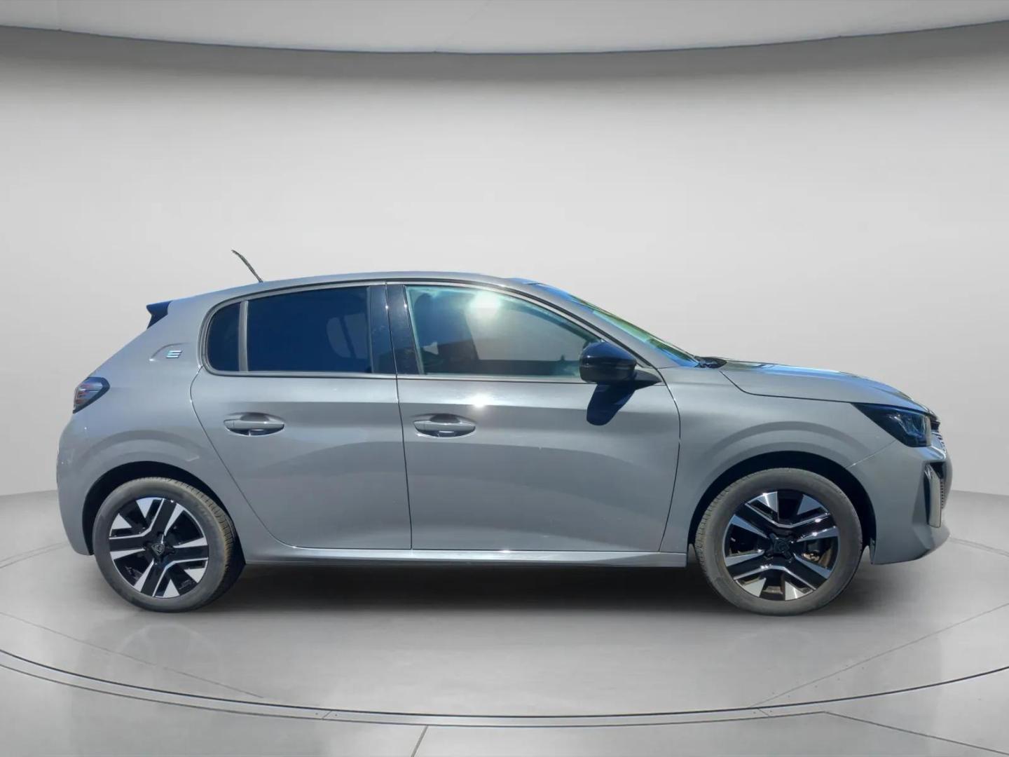 Peugeot e-208 Style Elétrico 136 cv (100 kW) - Bateria 50 kW