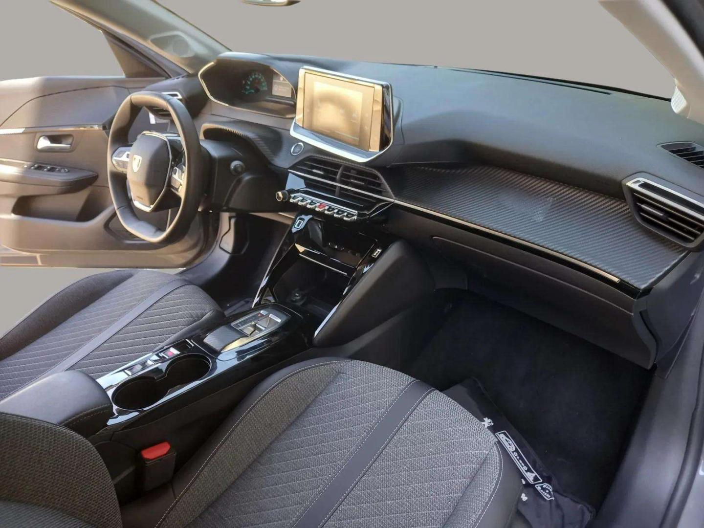 Peugeot e-208 Style Elétrico 136 cv (100 kW) - Bateria 50 kW