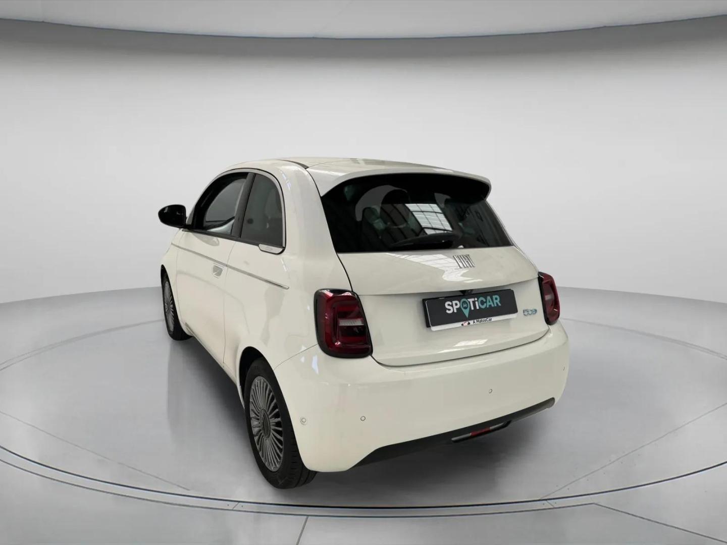 Fiat 500 Elétrico 87kW 118cv RED