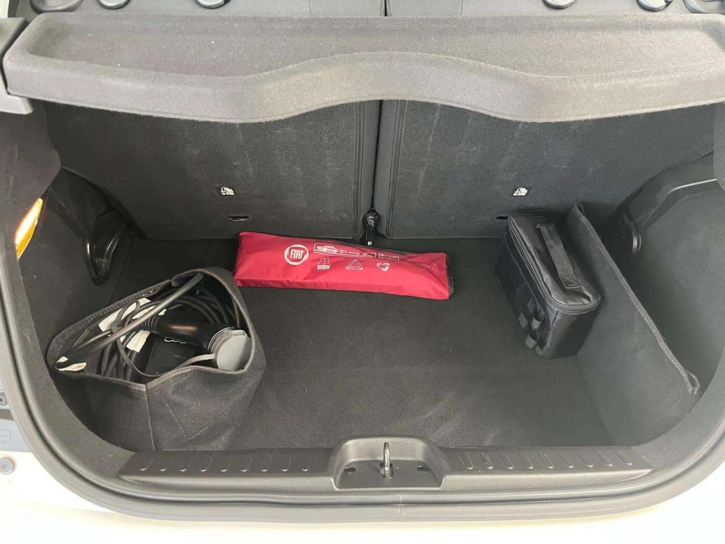 Fiat 500 Elétrico 87kW 118cv RED