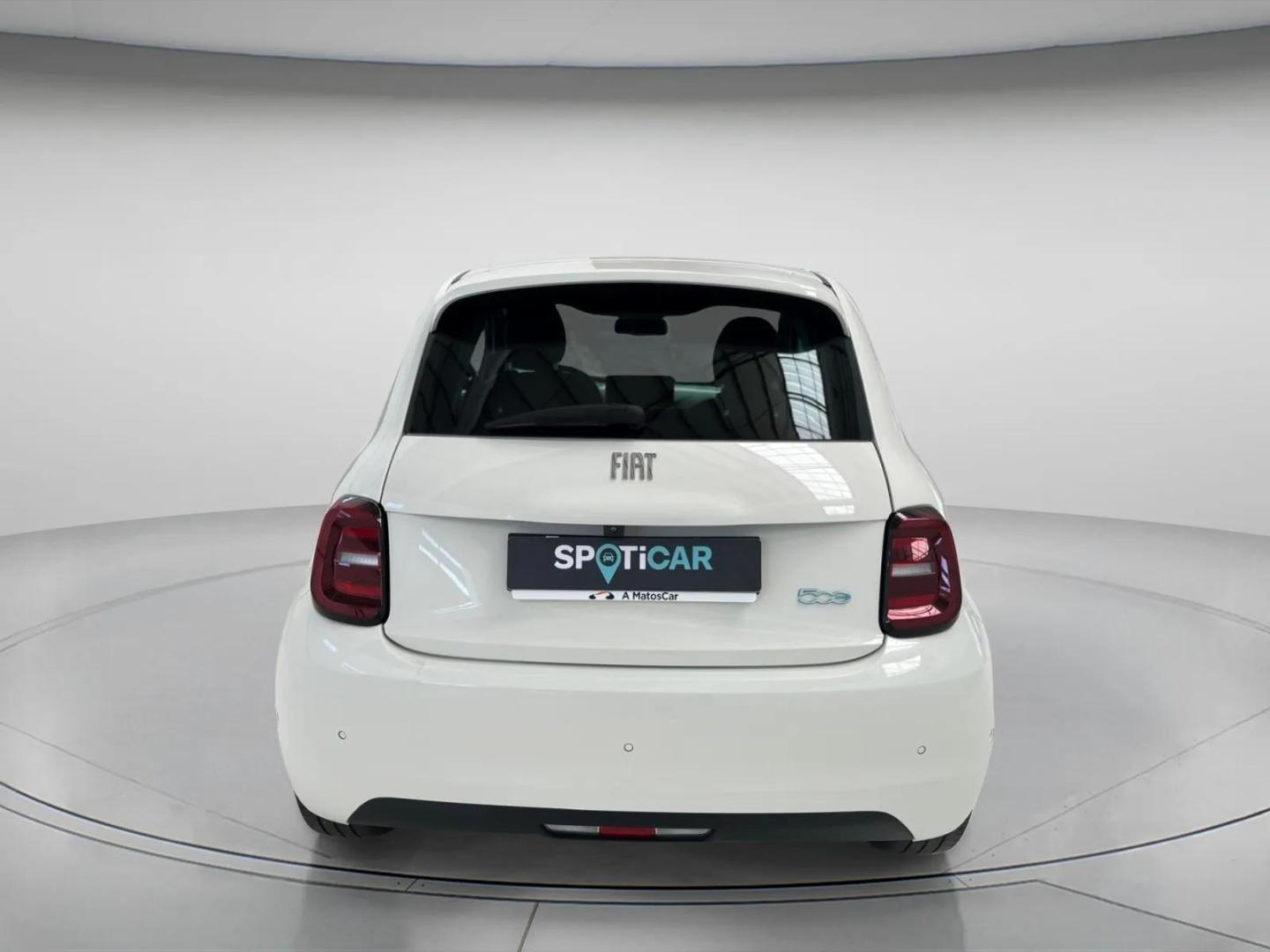 Fiat 500 Elétrico 87kW 118cv RED