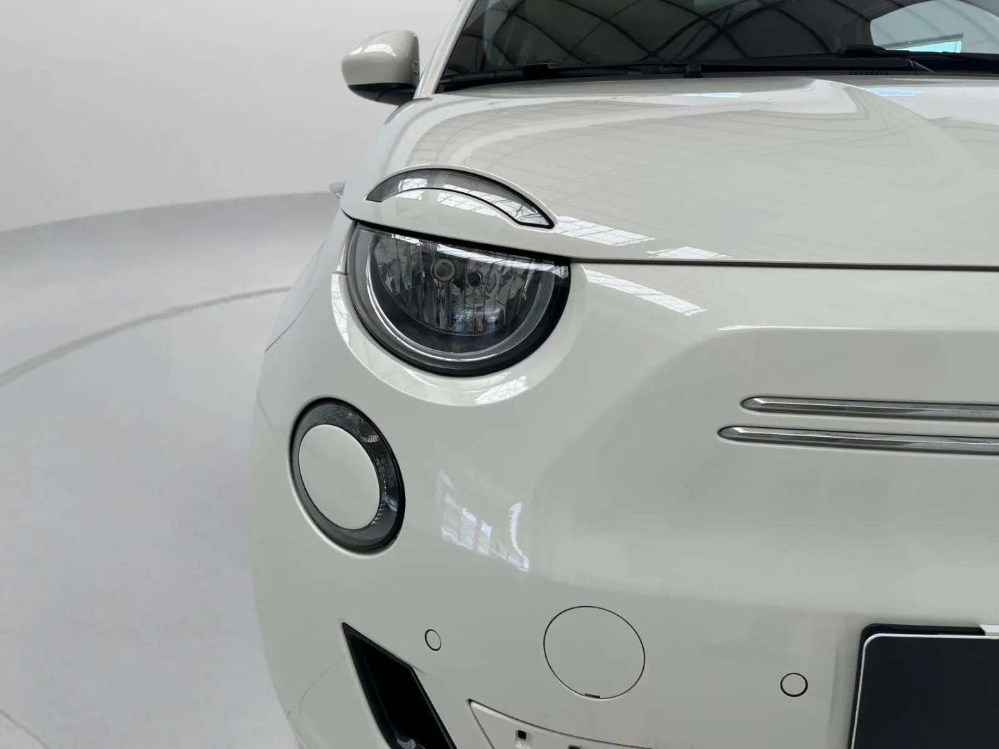 Fiat 500 Elétrico 87kW 118cv RED