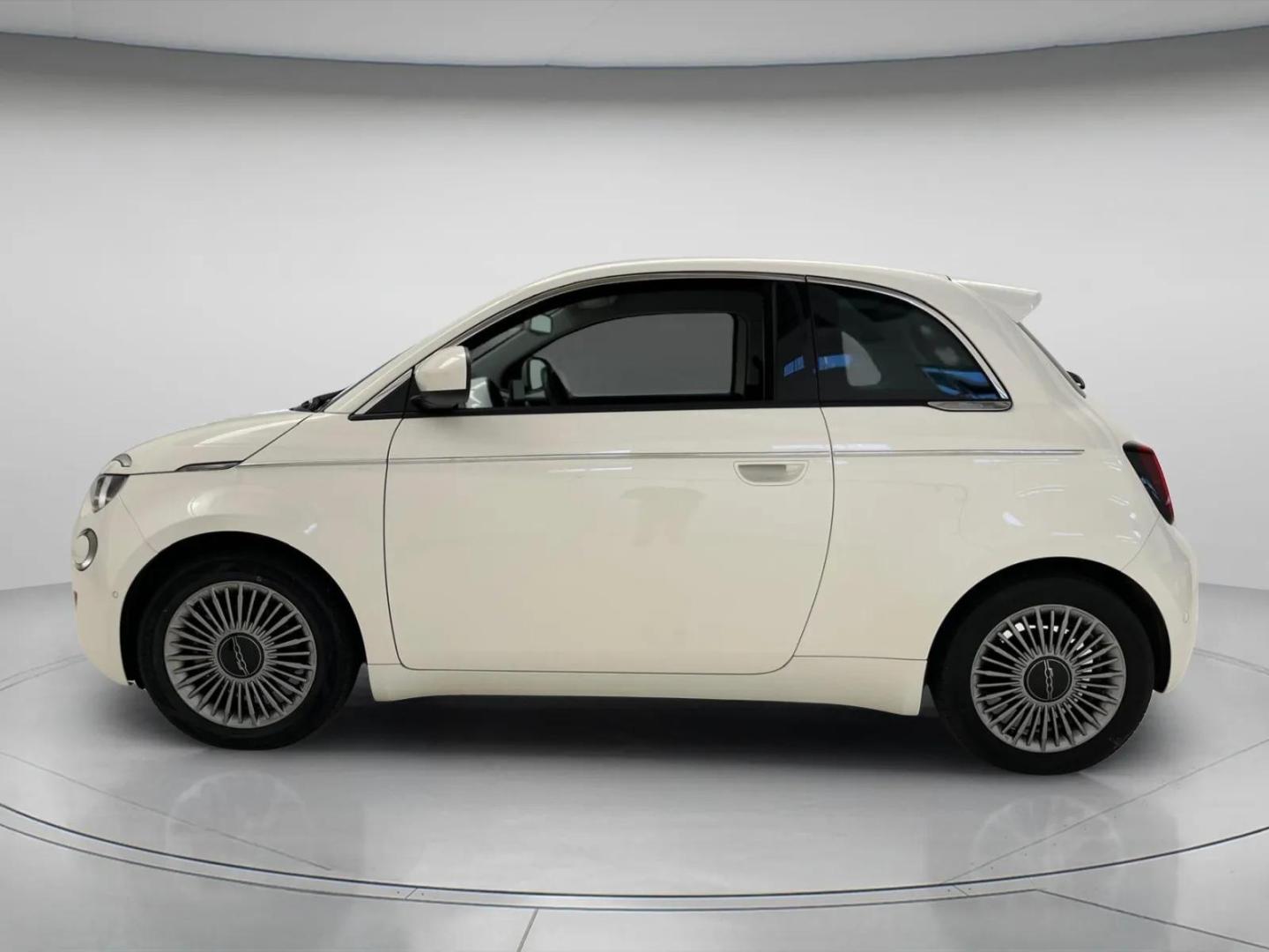 Fiat 500 Elétrico 87kW 118cv RED