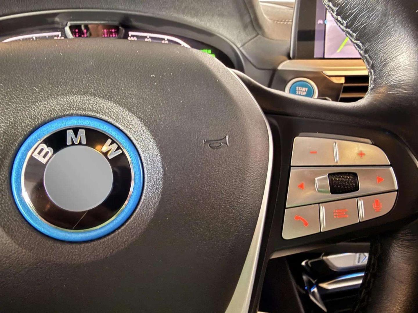 BMW iX3 80 kWh Impressive