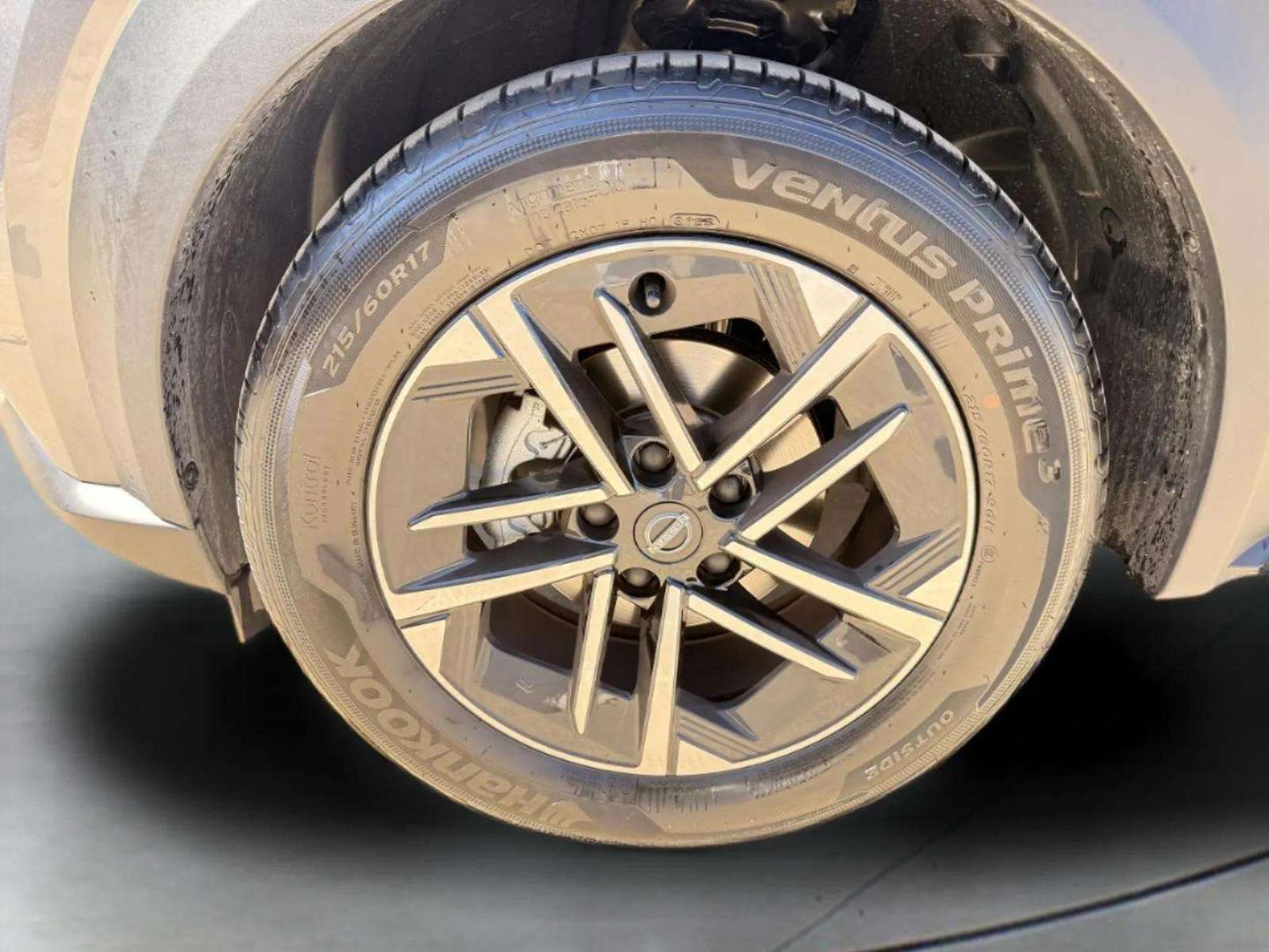 Nissan JUKE 1.0 DIG-T 114cv N-Connecta