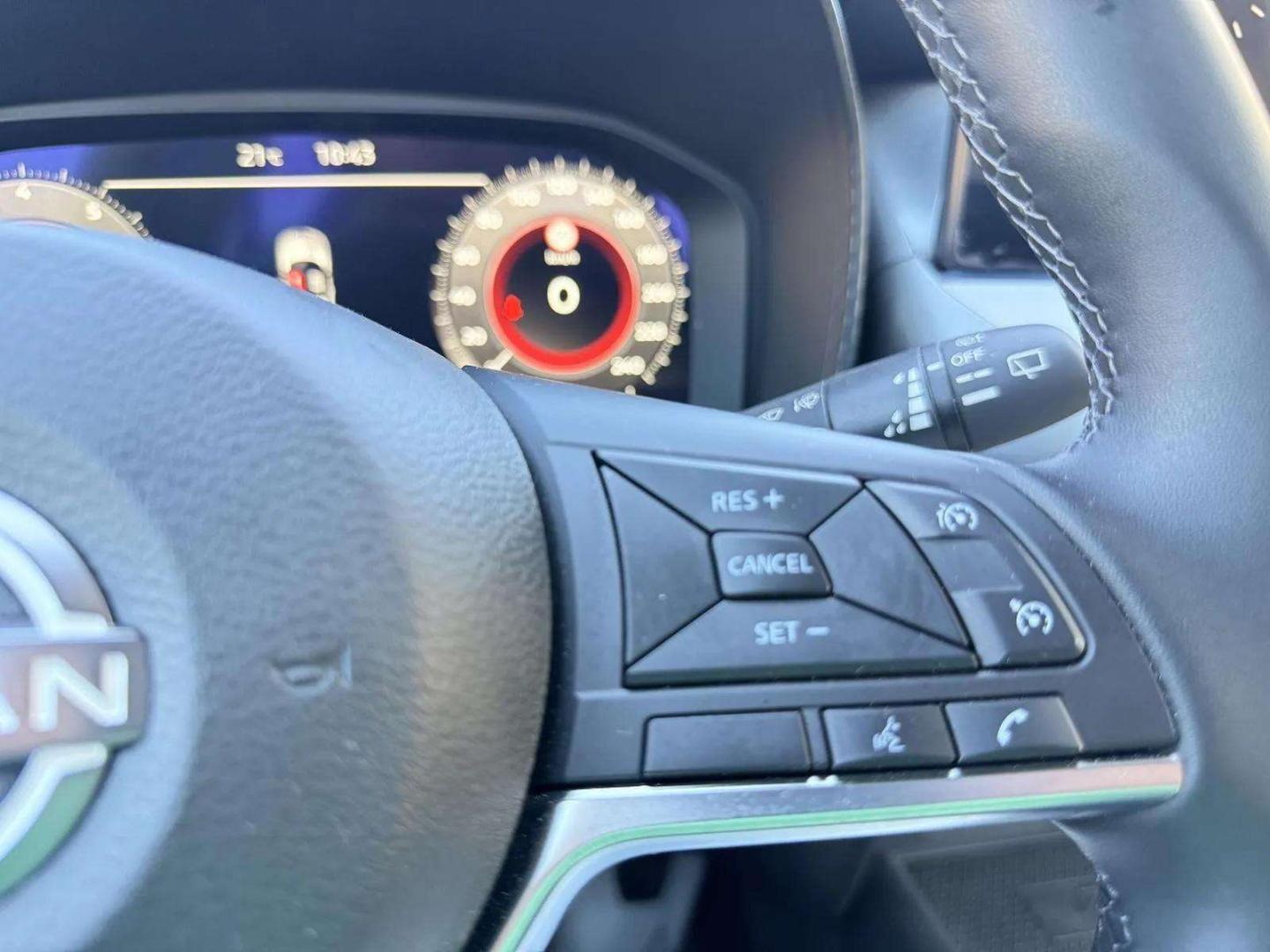 Nissan JUKE 1.0 DIG-T 114cv N-Connecta