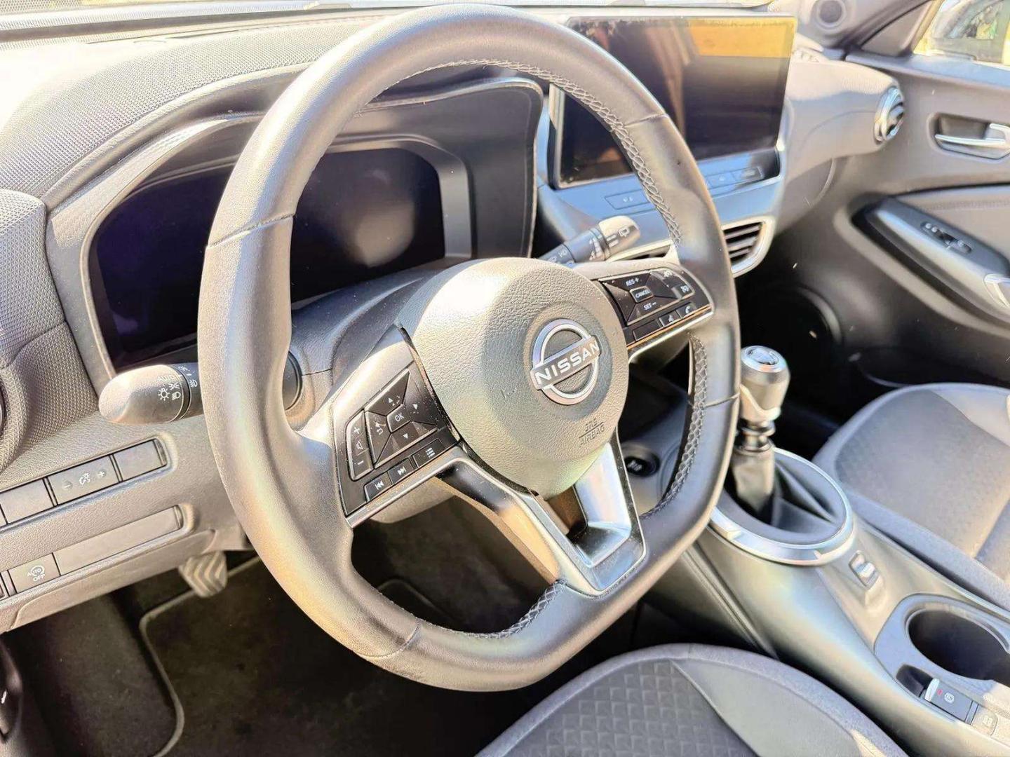 Nissan JUKE 1.0 DIG-T 114cv N-Connecta