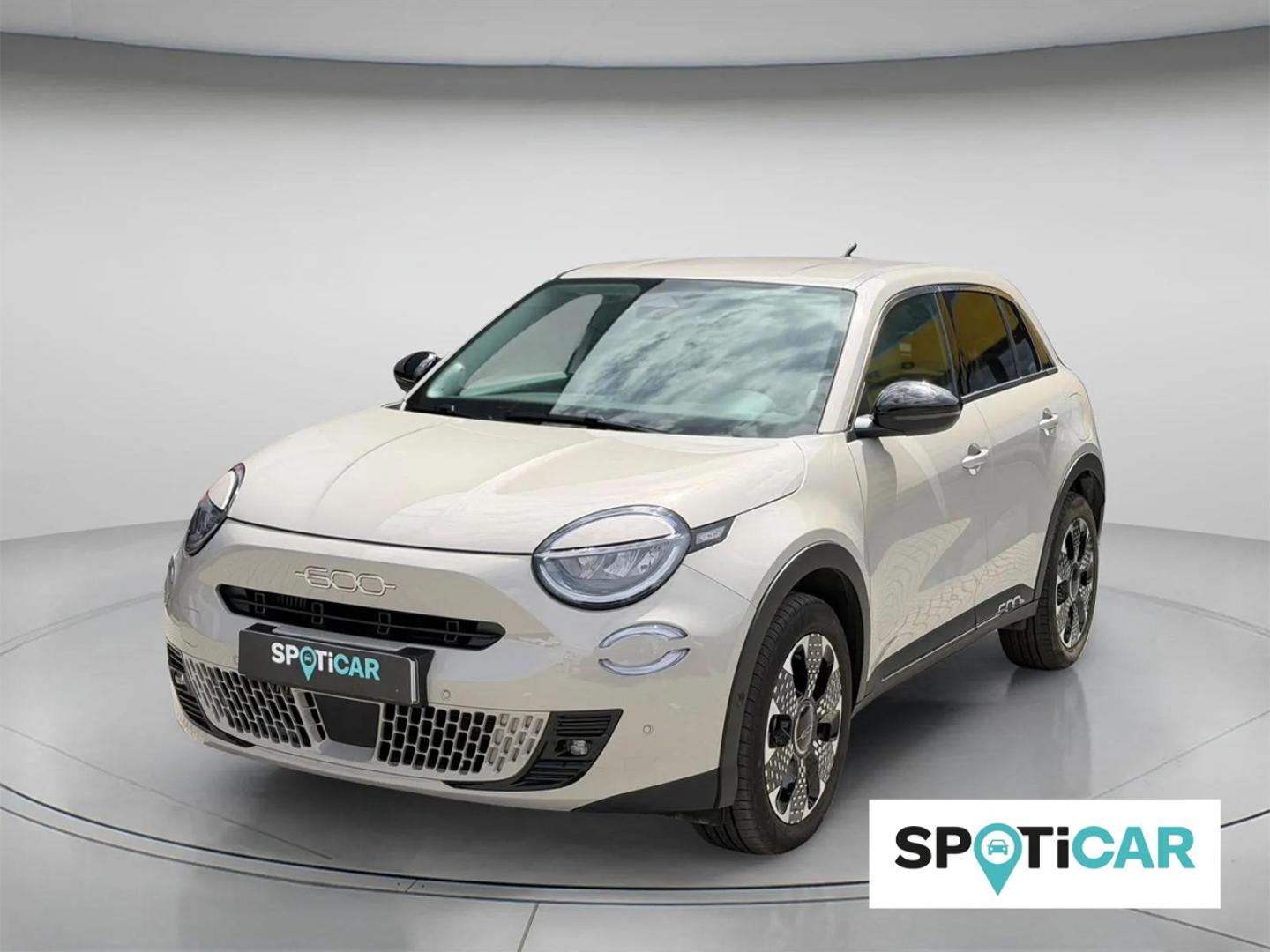 Fiat 600 Hybrid 1.2 145cv La Prima