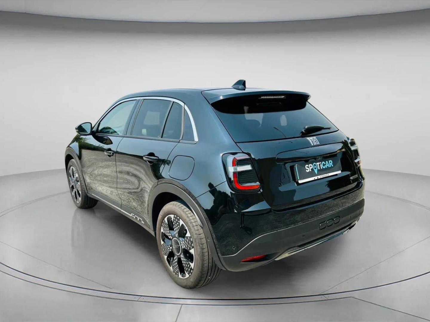 Fiat 600 Hybrid 1.2 145cv La Prima