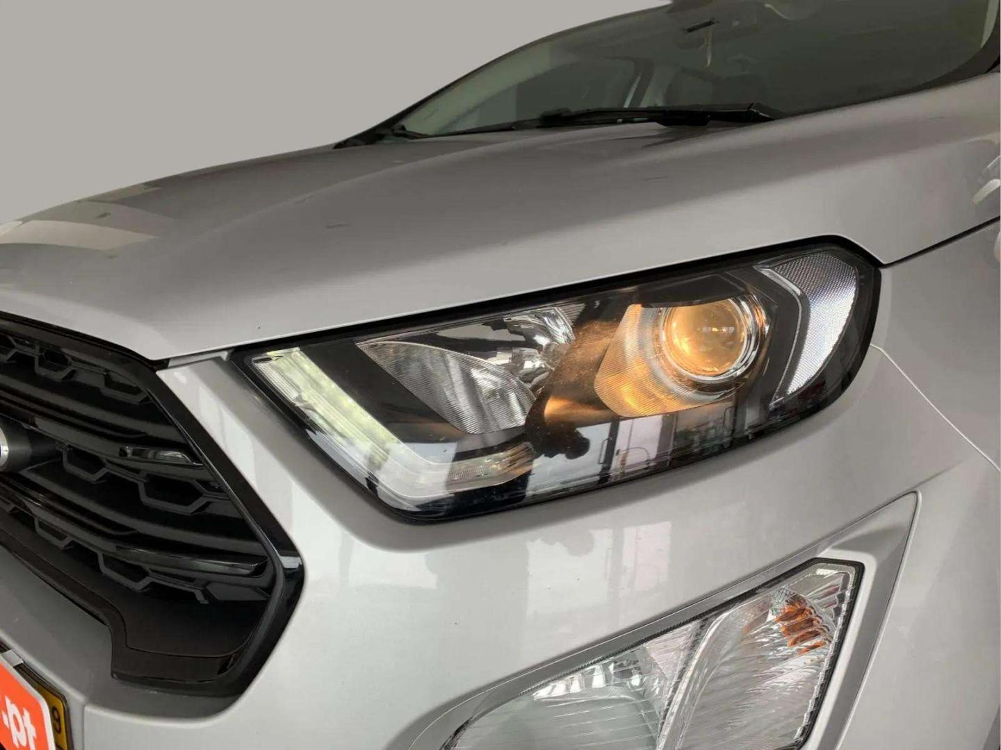 Ford EcoSport 1.5 TDCi 100 ST-Line Black Edition