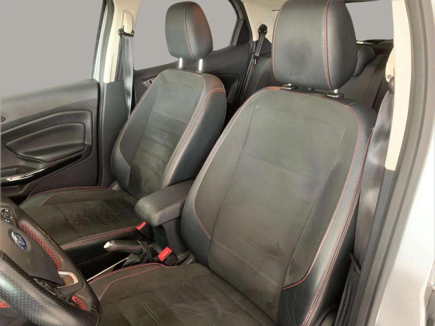 Ford EcoSport 1.5 TDCi 100 ST-Line Black Edition