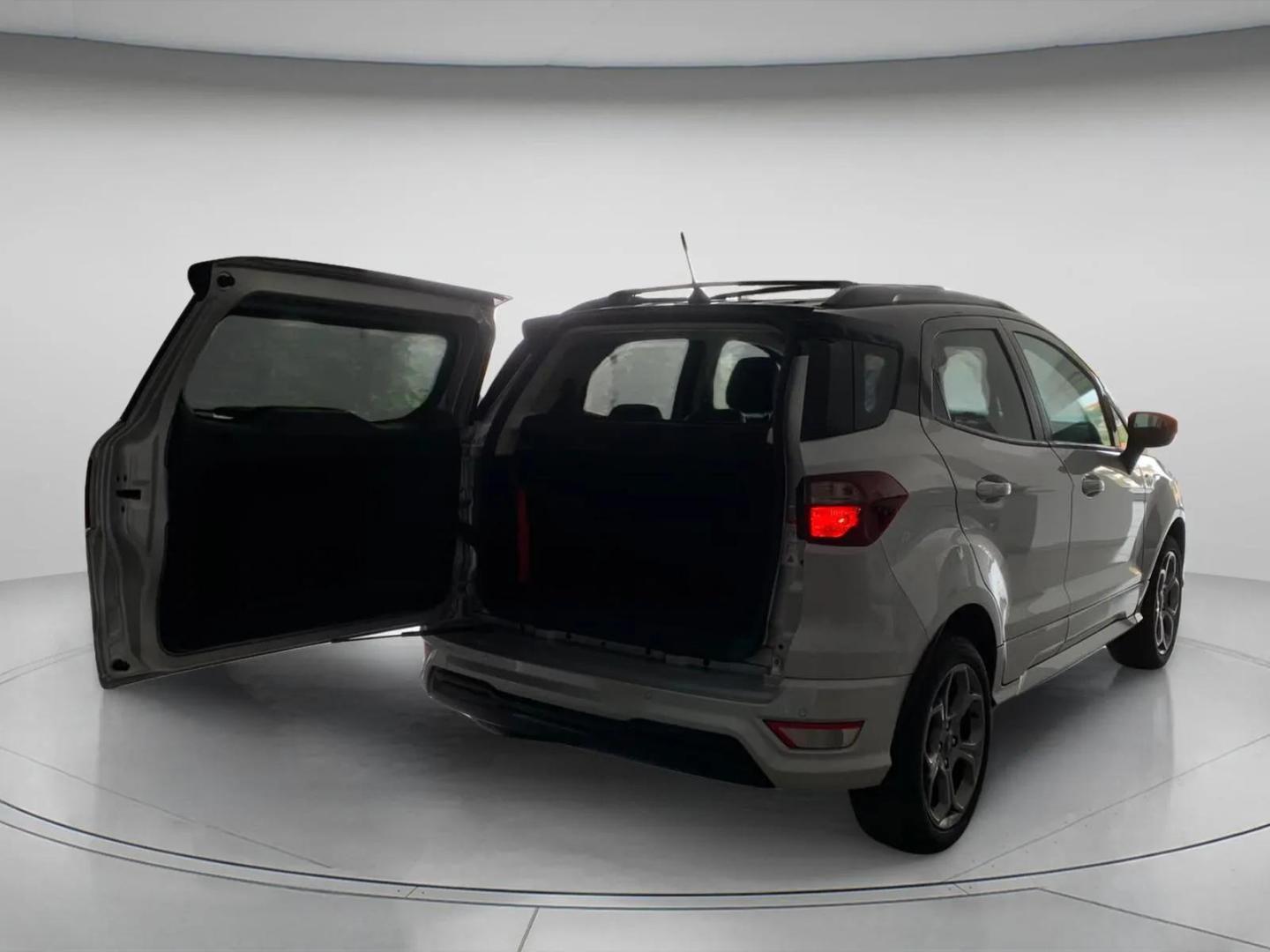 Ford EcoSport 1.5 TDCi 100 ST-Line Black Edition