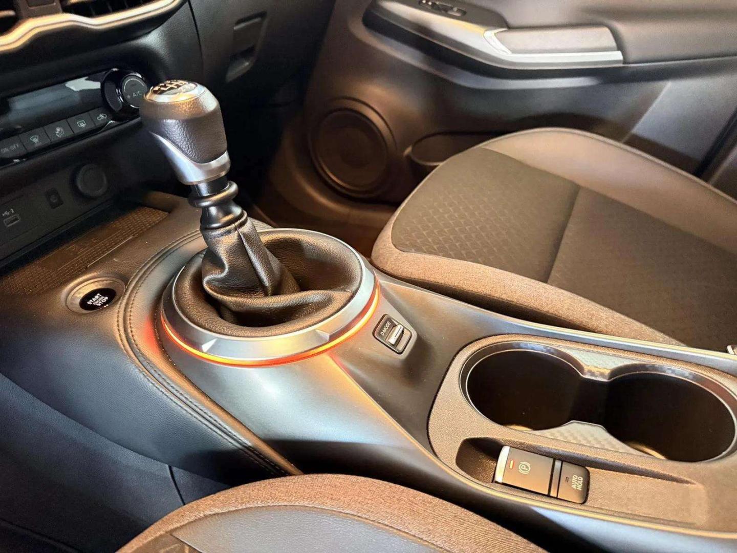 Nissan JUKE 1.0 DIG-T 114cv N-Connecta