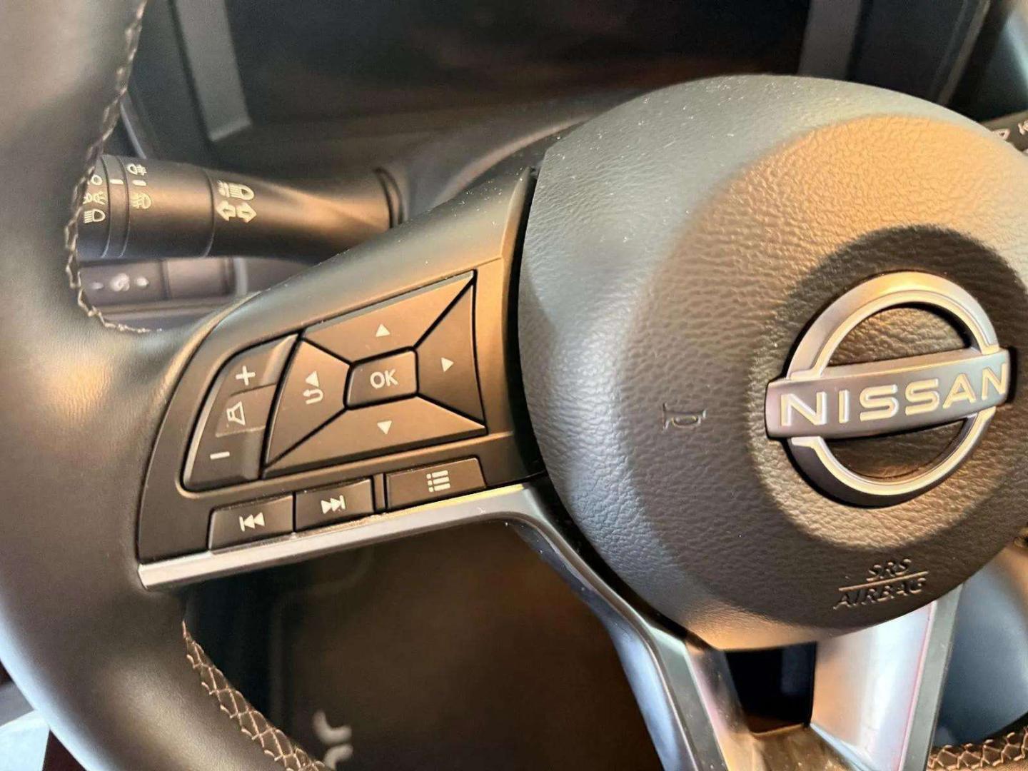 Nissan JUKE 1.0 DIG-T 114cv N-Connecta