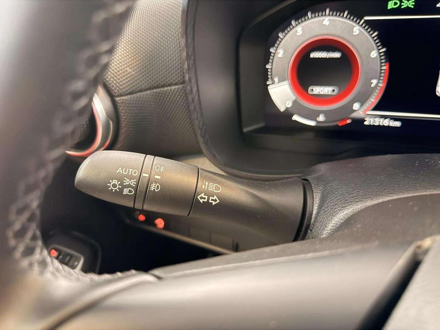 Nissan JUKE 1.0 DIG-T 114cv N-Connecta