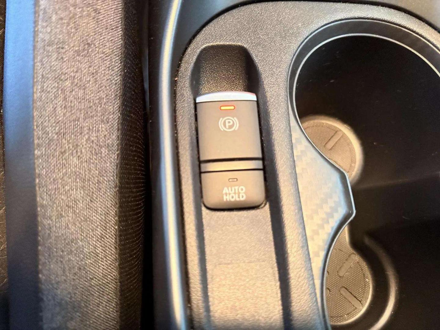Nissan JUKE 1.0 DIG-T 114cv N-Connecta
