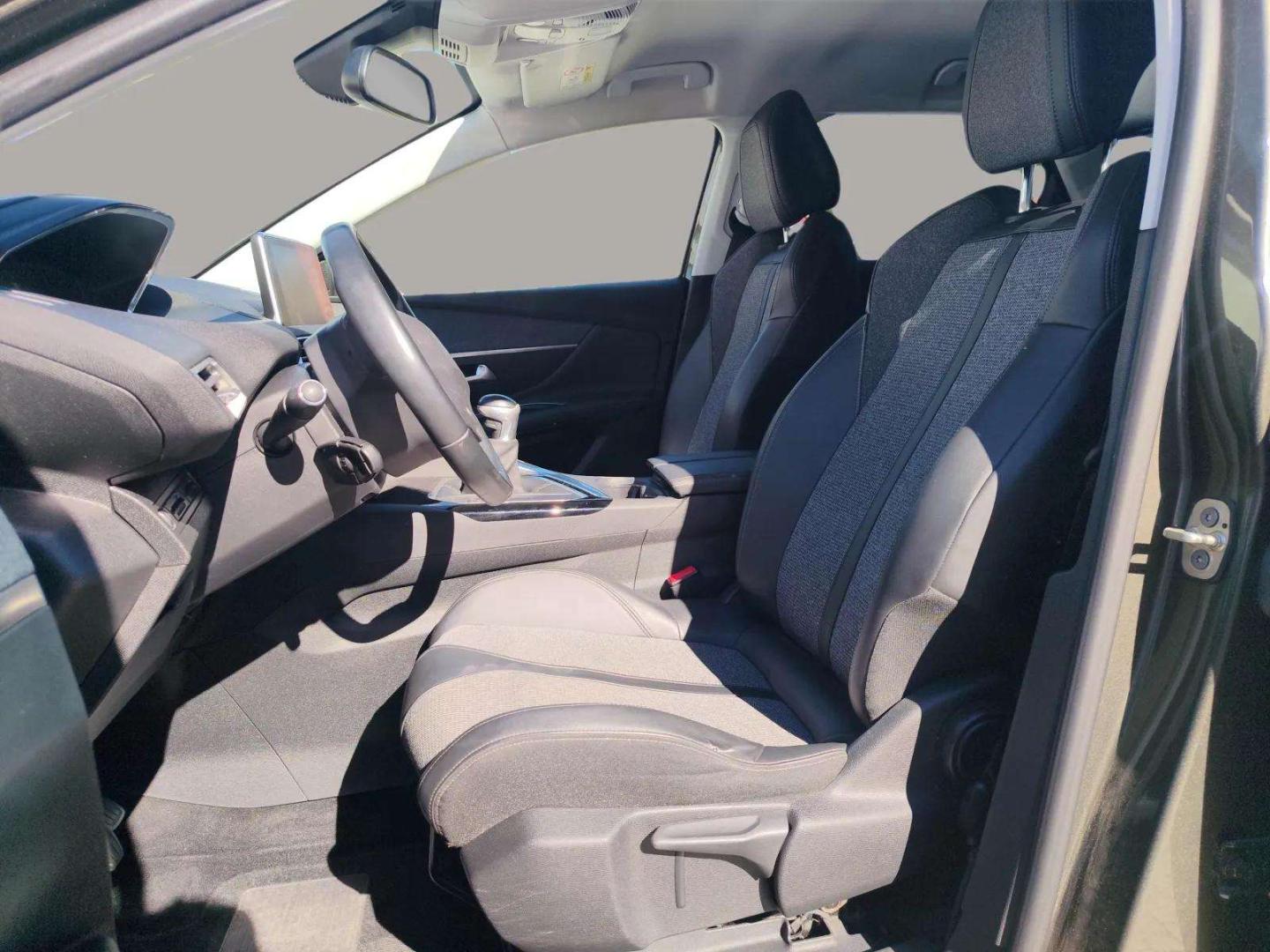 Peugeot 3008 Allure 1.5 BlueHDi 130 Eu 6.2d BC CVM6