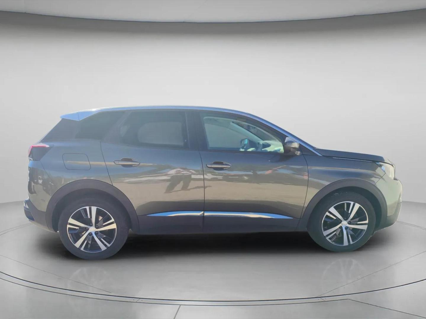 Peugeot 3008 Allure 1.5 BlueHDi 130 Eu 6.2d BC CVM6