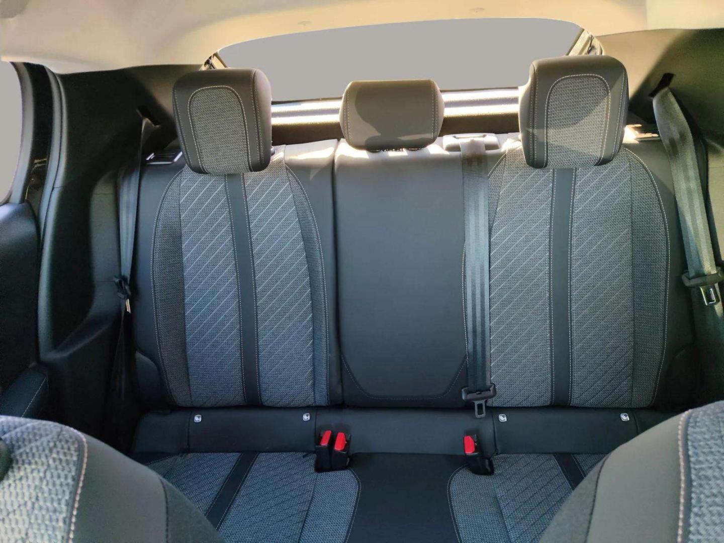 Peugeot 208 Allure Turbo 100 cv CVM6